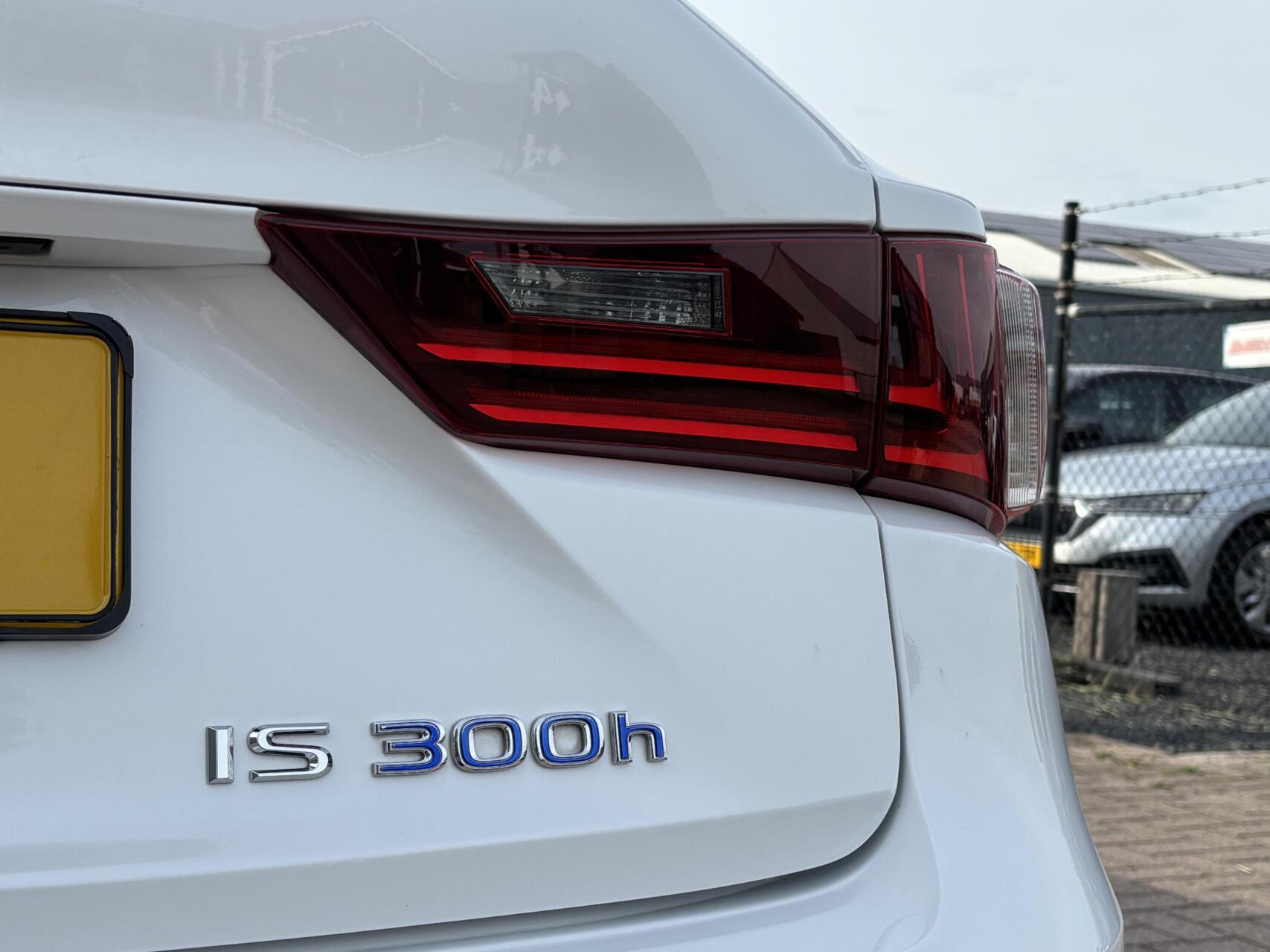 Foto van Lexus Lexus Is300h