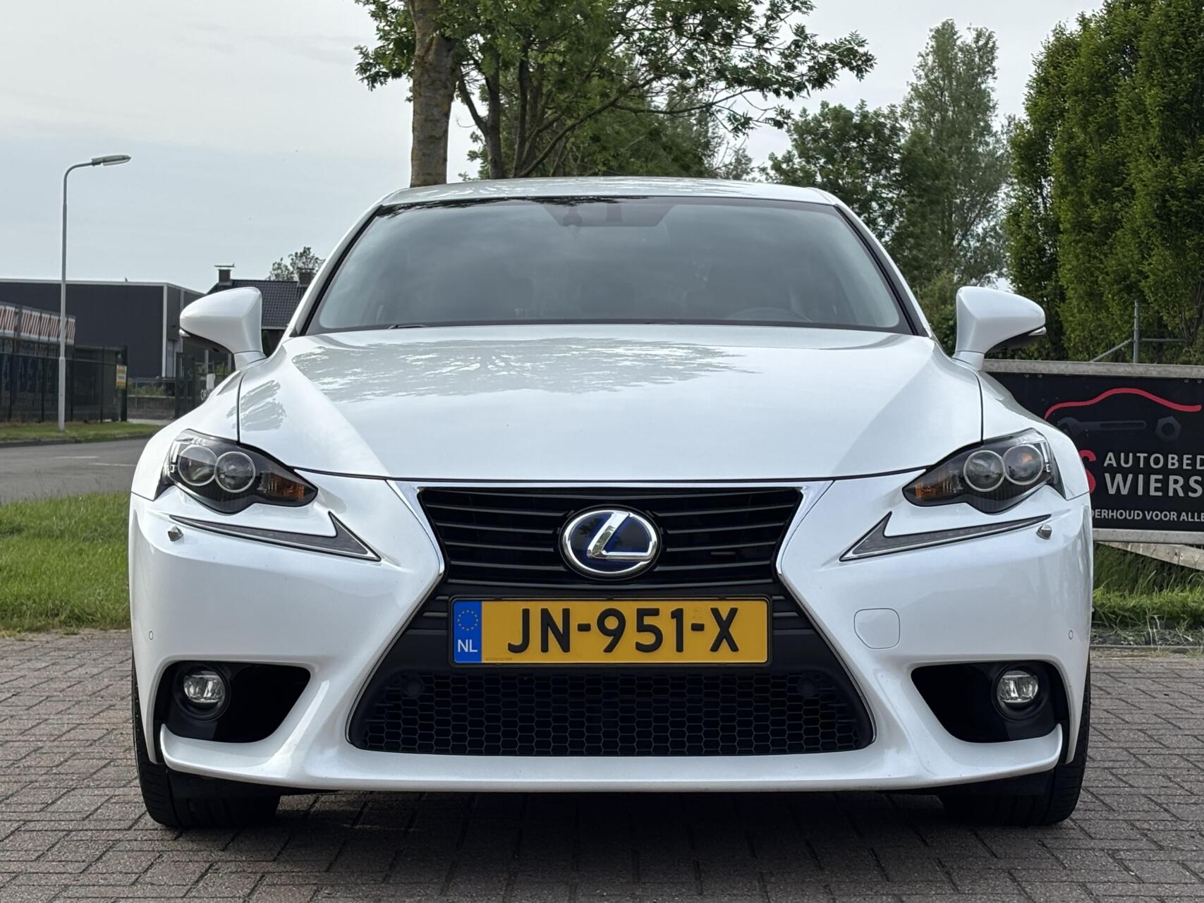 Foto van Lexus Lexus Is300h