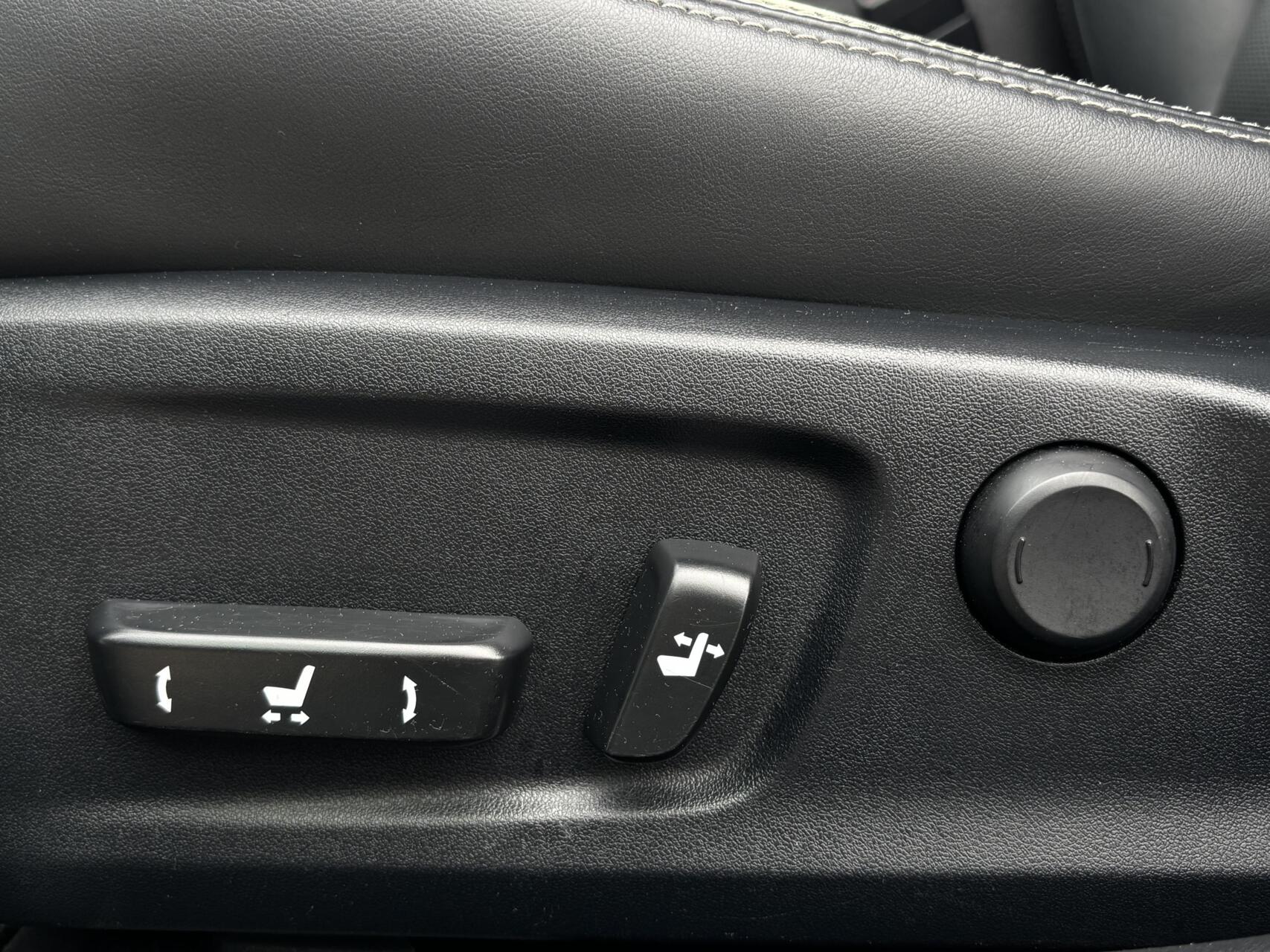 Foto van Lexus Lexus Is300h