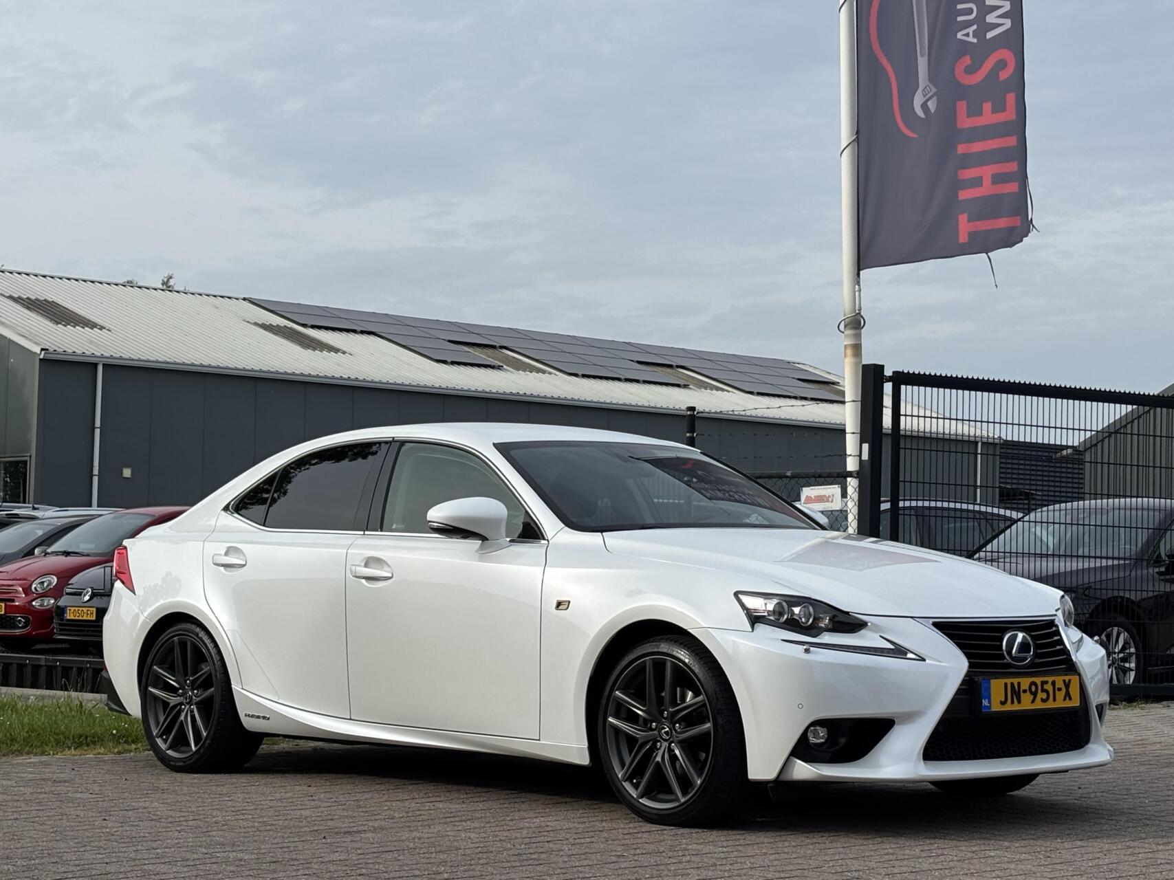 Foto van Lexus Lexus Is300h