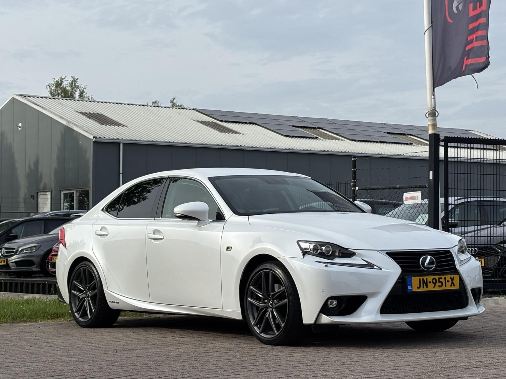 Lexus Lexus Is300h 300h F Sport Line cruise leder camera keyless 2015 - voorkant