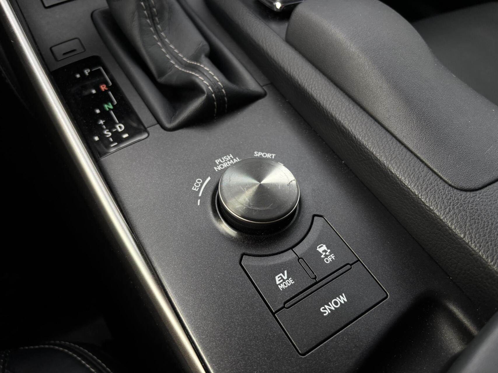 Foto van Lexus Lexus Is300h