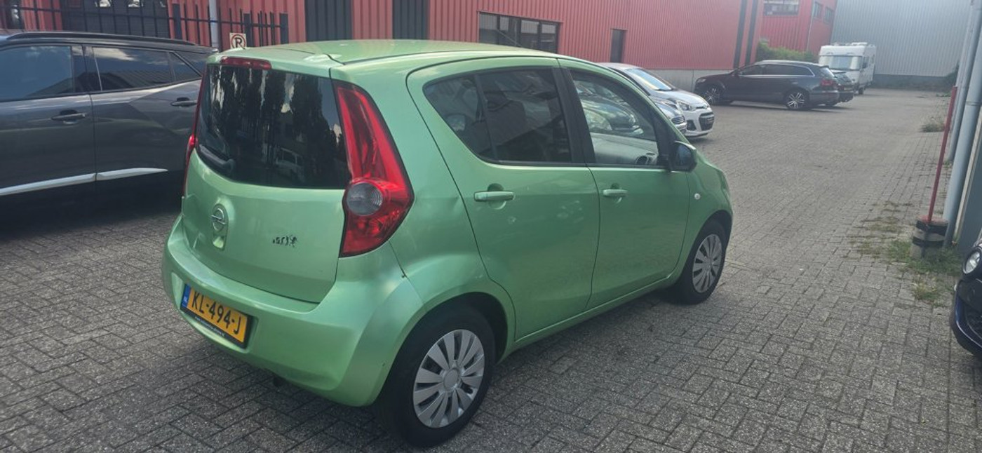 Foto van Opel Agila