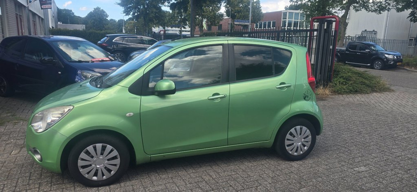 Foto van Opel Agila