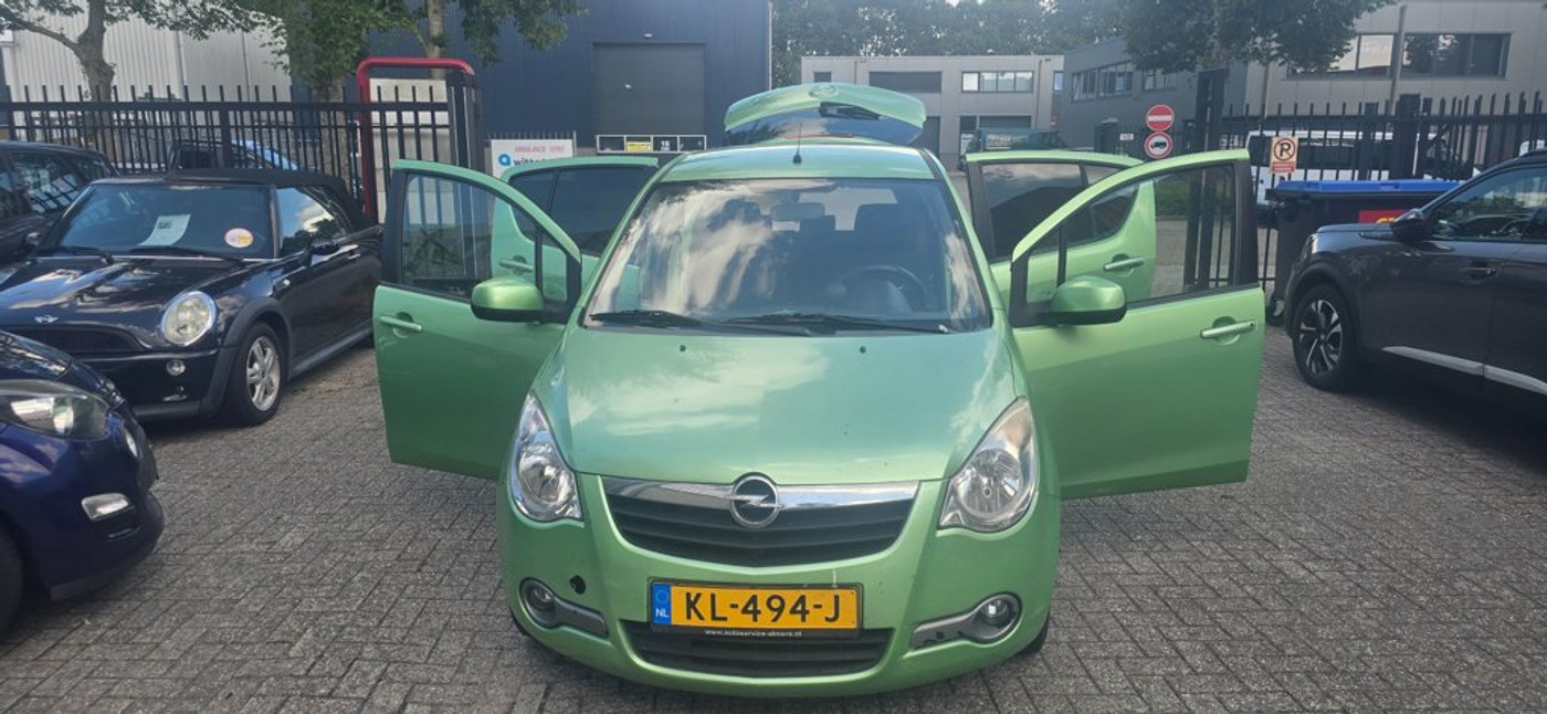 Foto van Opel Agila