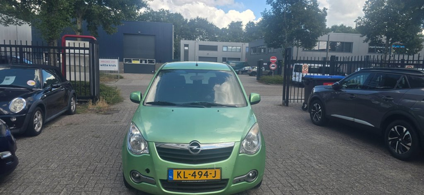 Foto van Opel Agila