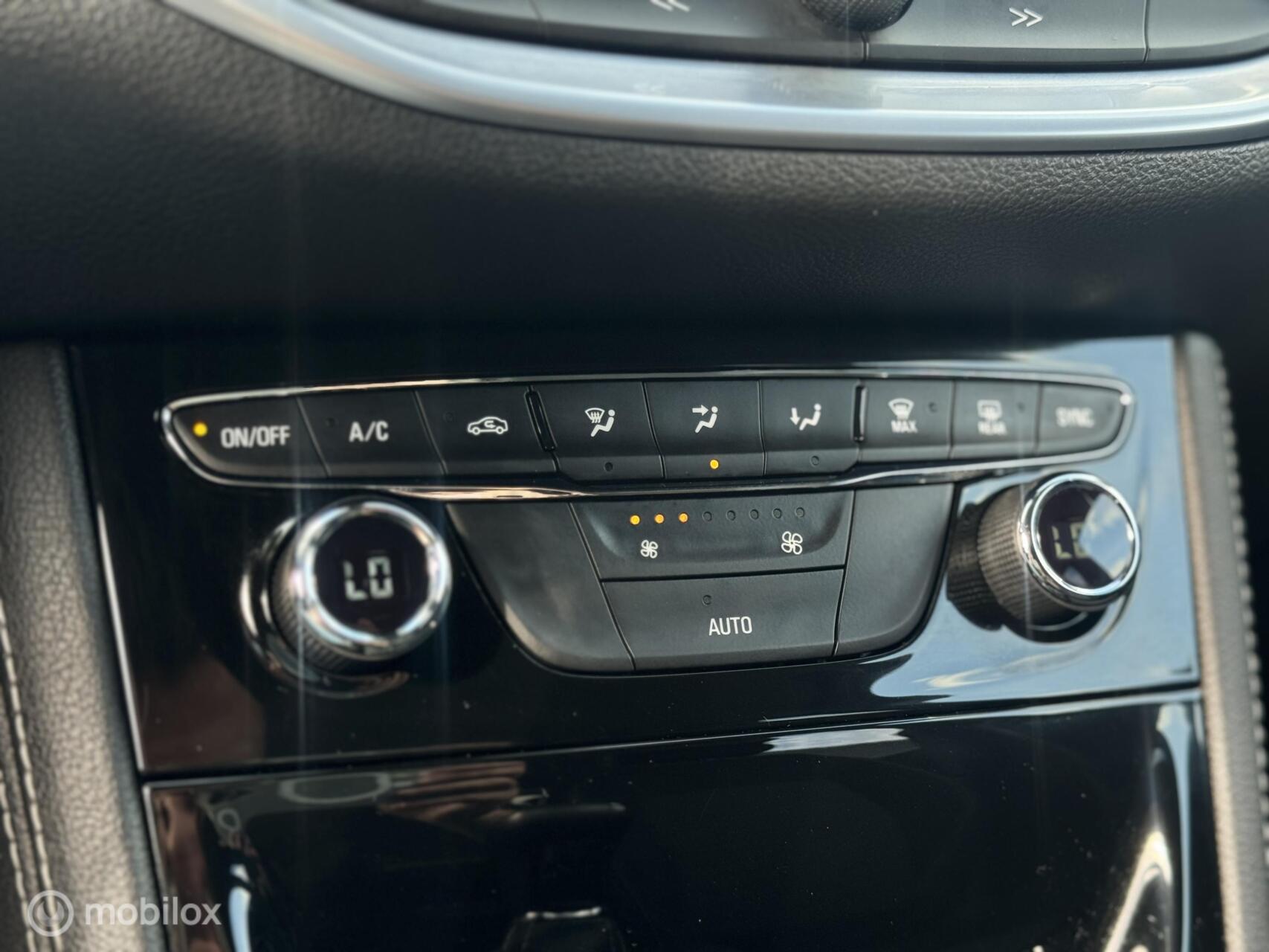 Foto van Opel Astra Sports Tourer+