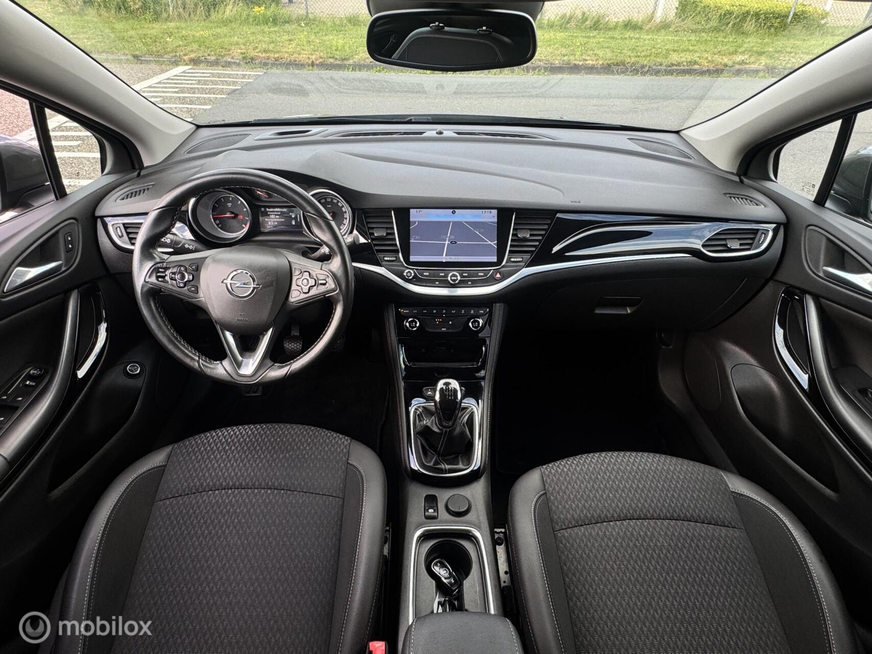 Foto van Opel Astra Sports Tourer+
