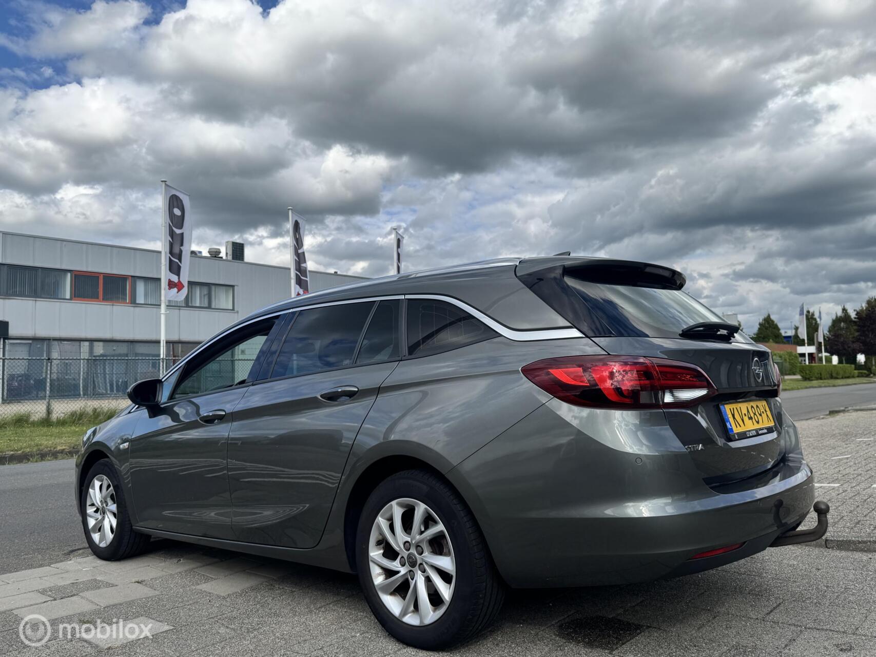Foto van Opel Astra Sports Tourer+