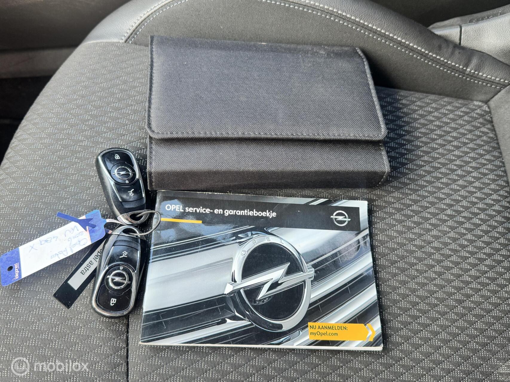 Foto van Opel Astra Sports Tourer+