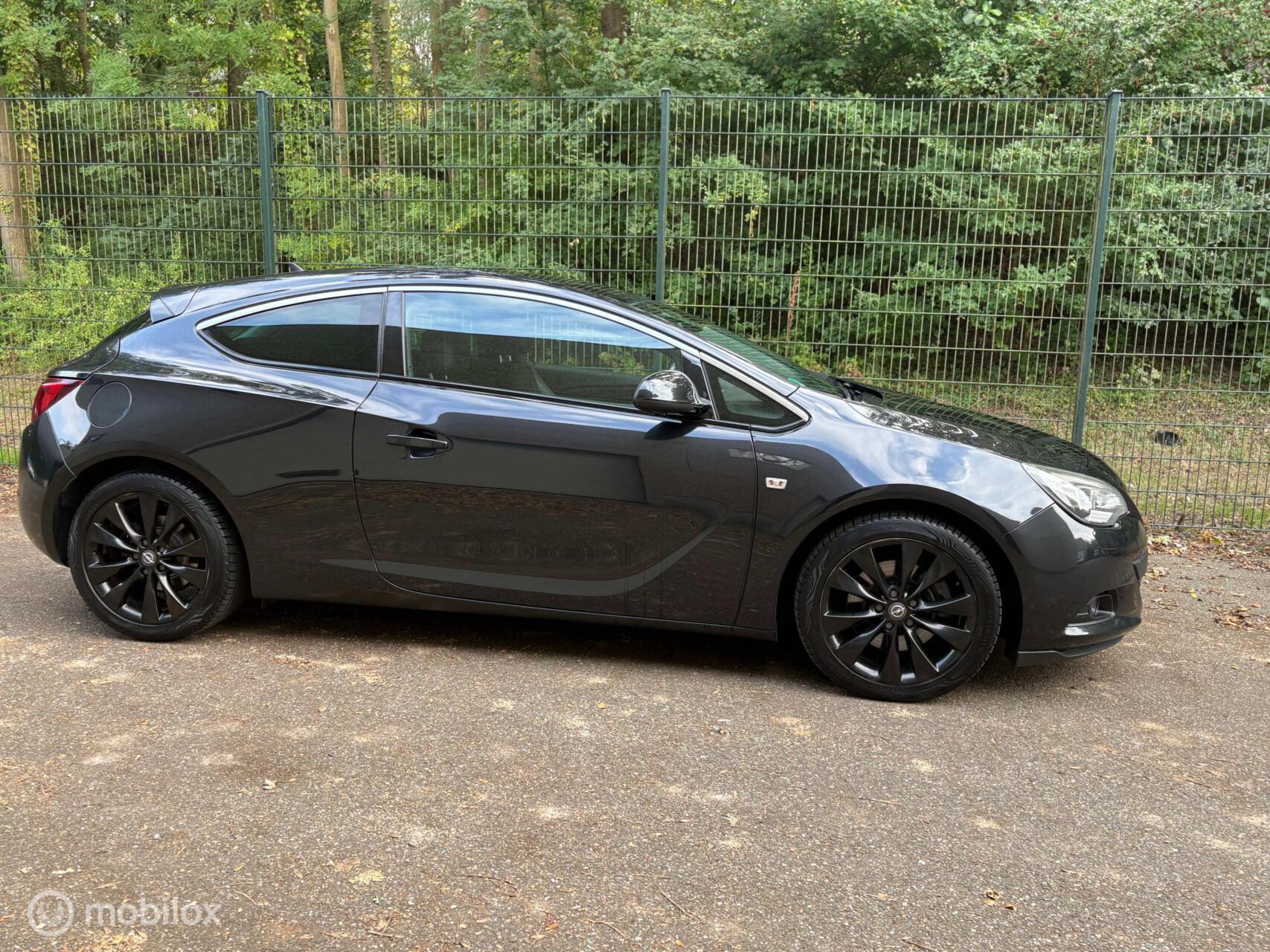 Foto van Opel Astra GTC