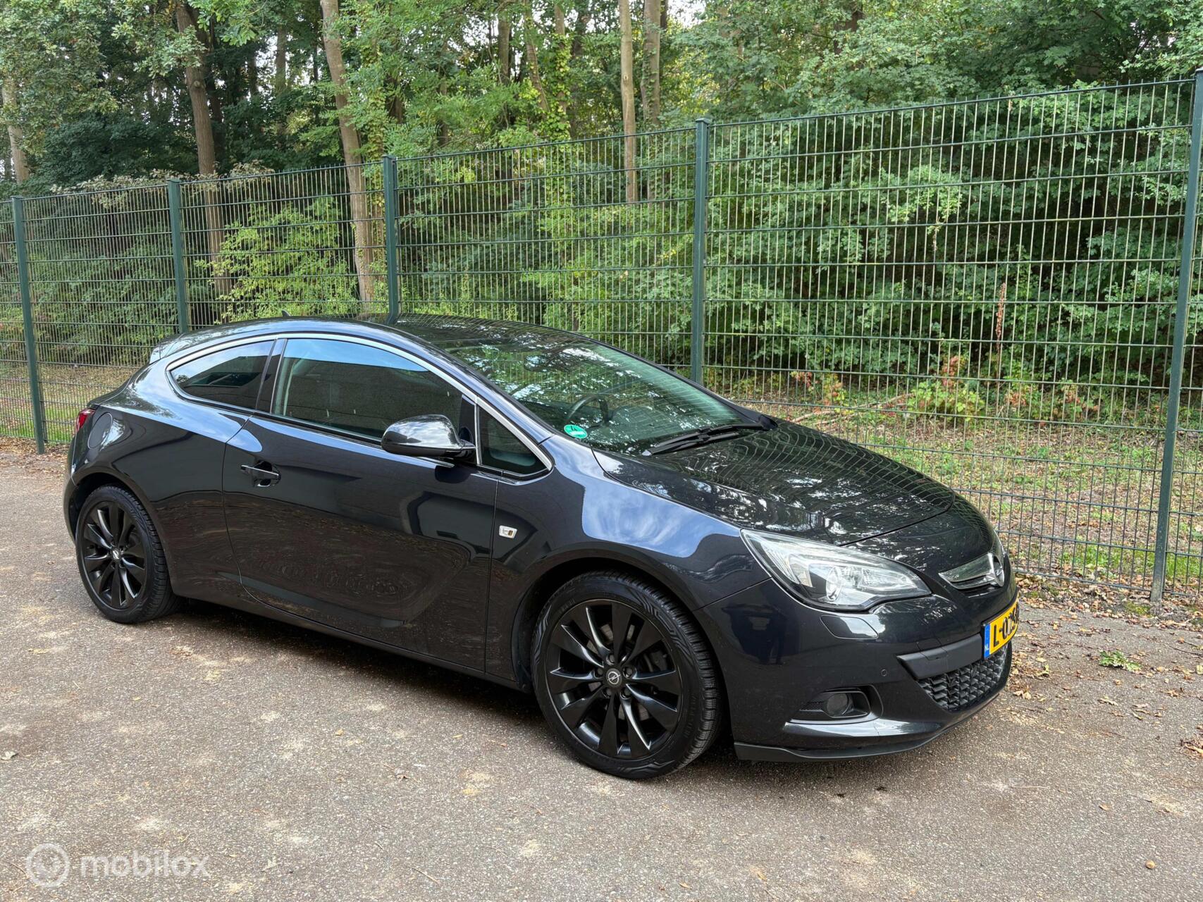 Foto van Opel Astra GTC