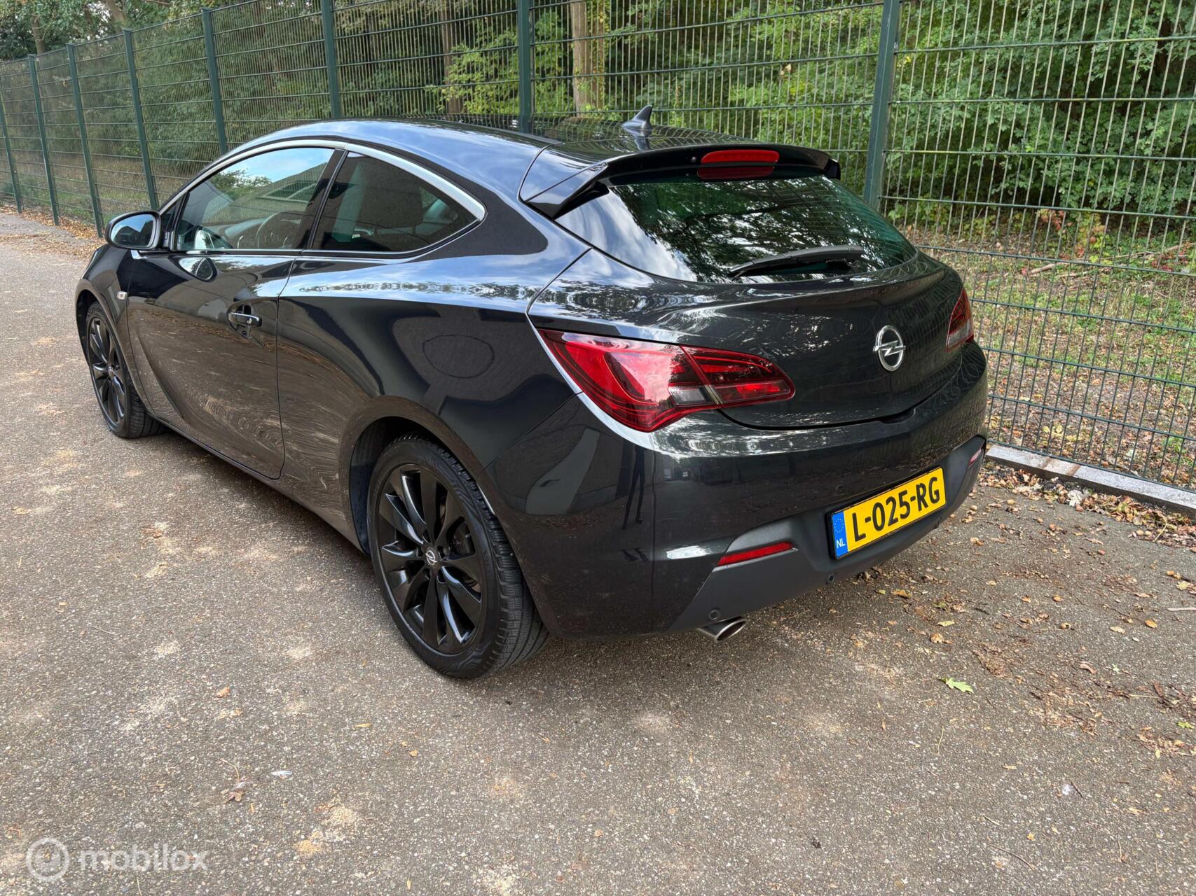 Foto van Opel Astra GTC