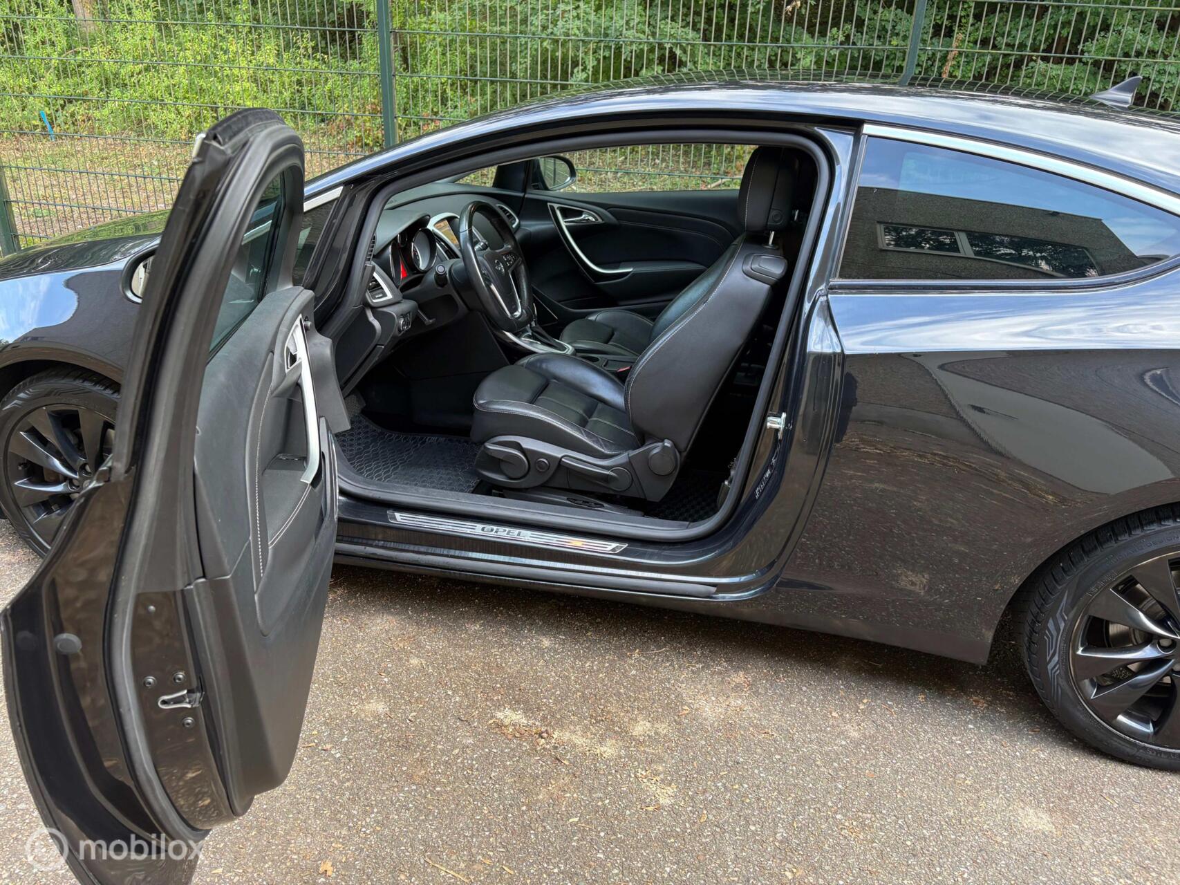 Foto van Opel Astra GTC