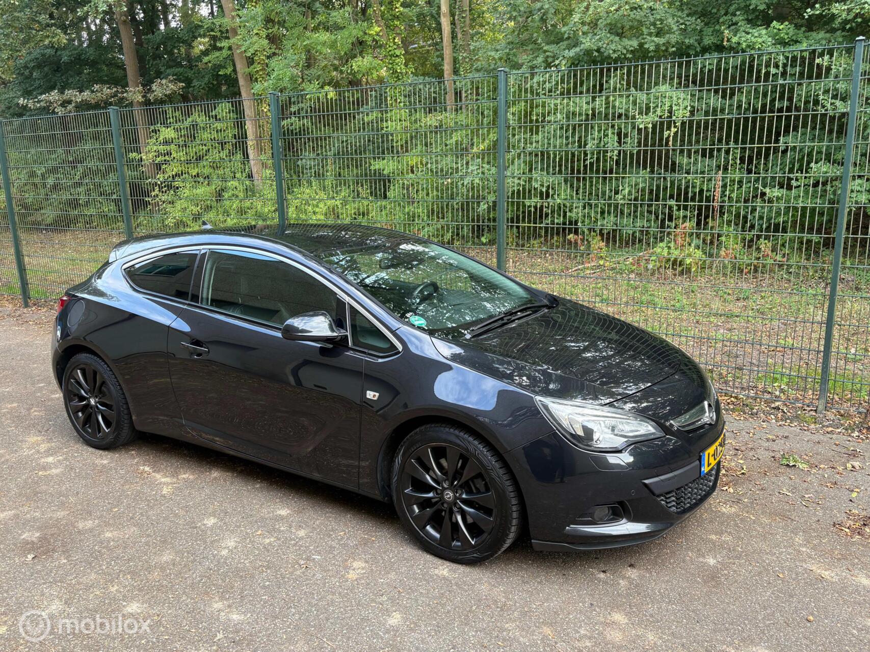 Foto van Opel Astra GTC