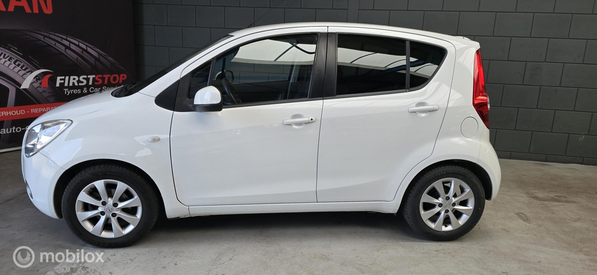 Foto van Opel Agila