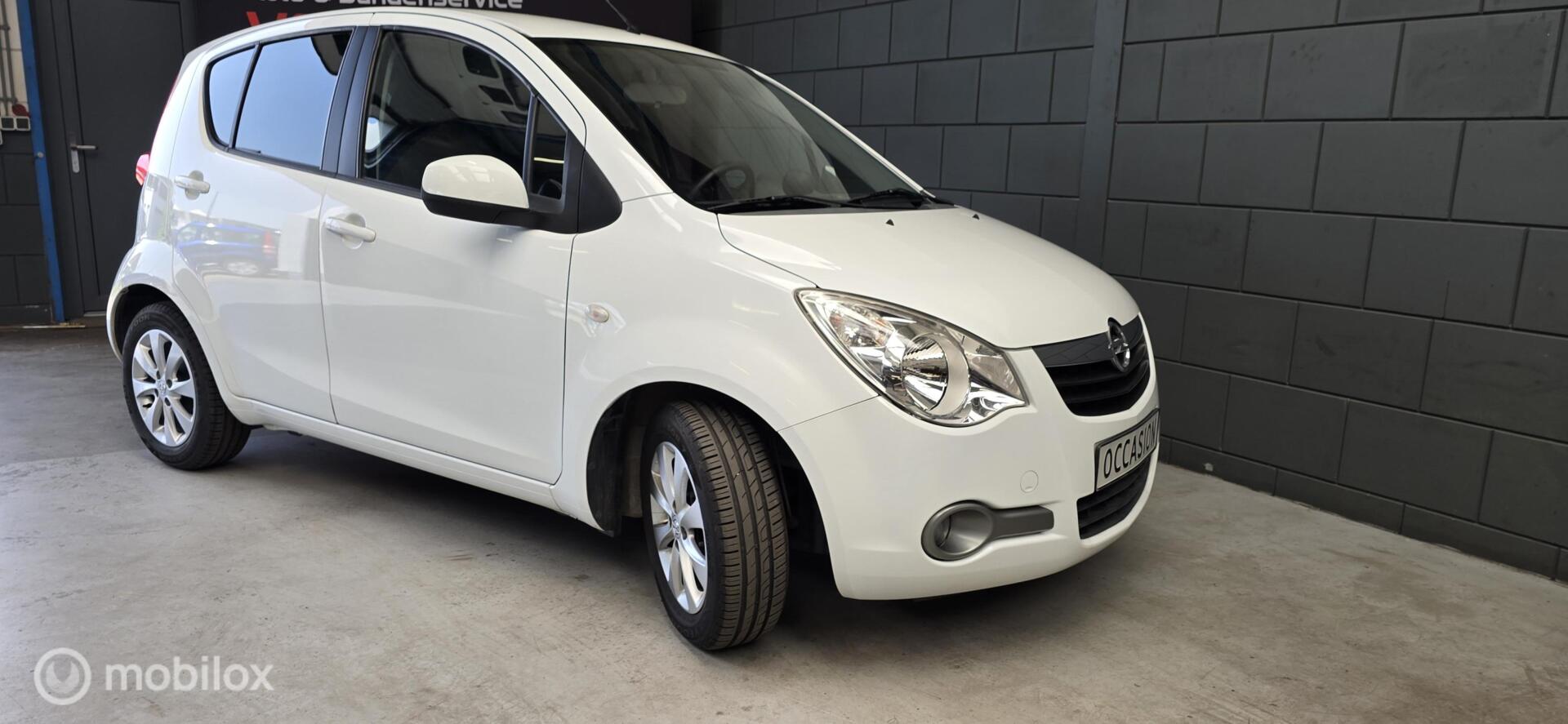 Foto van Opel Agila