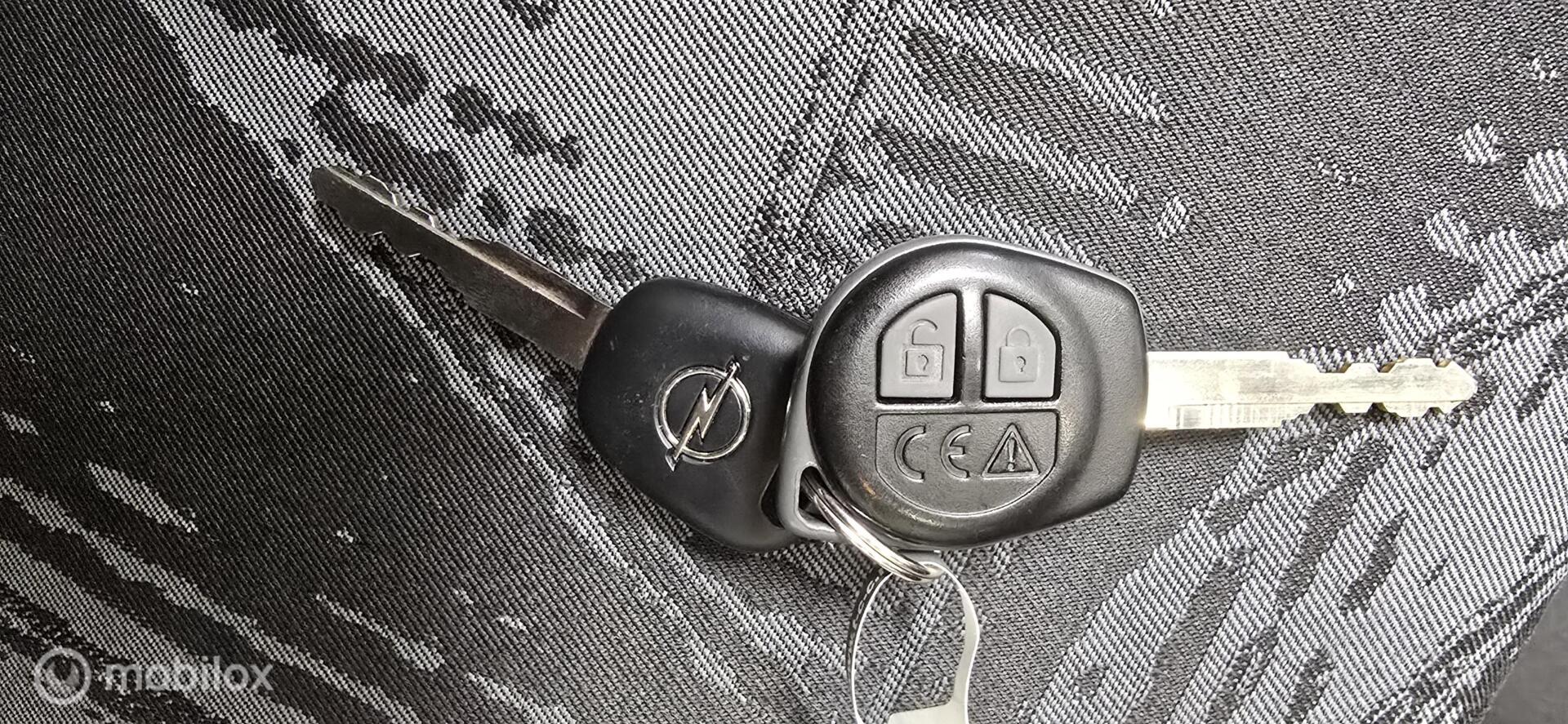Foto van Opel Agila