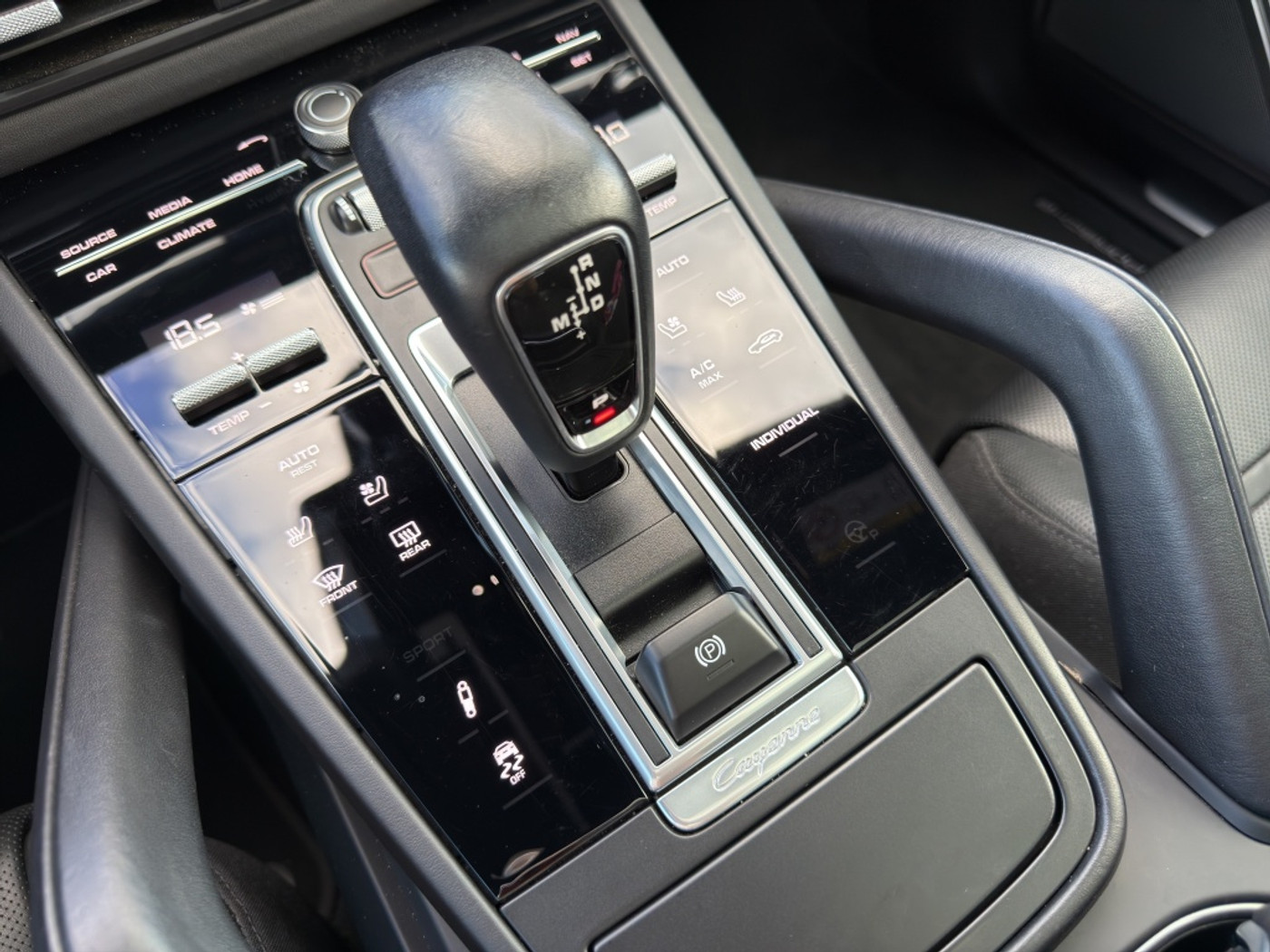 Foto van Porsche Cayenne E-hybrid