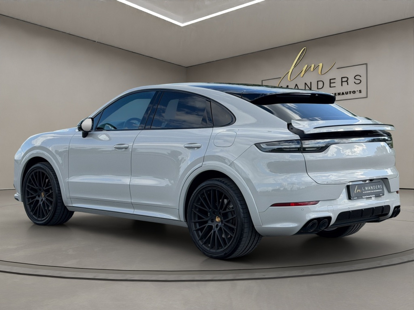 Foto van Porsche Cayenne E-hybrid
