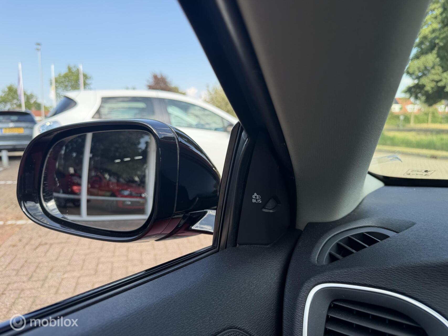 Foto van Volvo V40 Cross Country