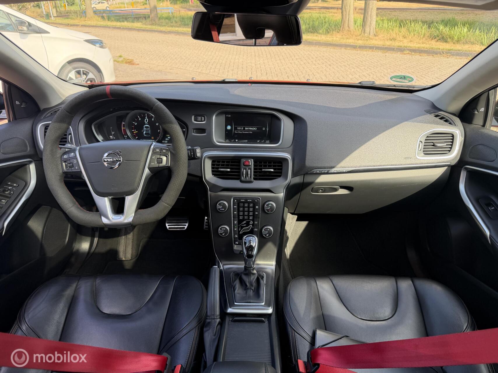 Foto van Volvo V40 Cross Country