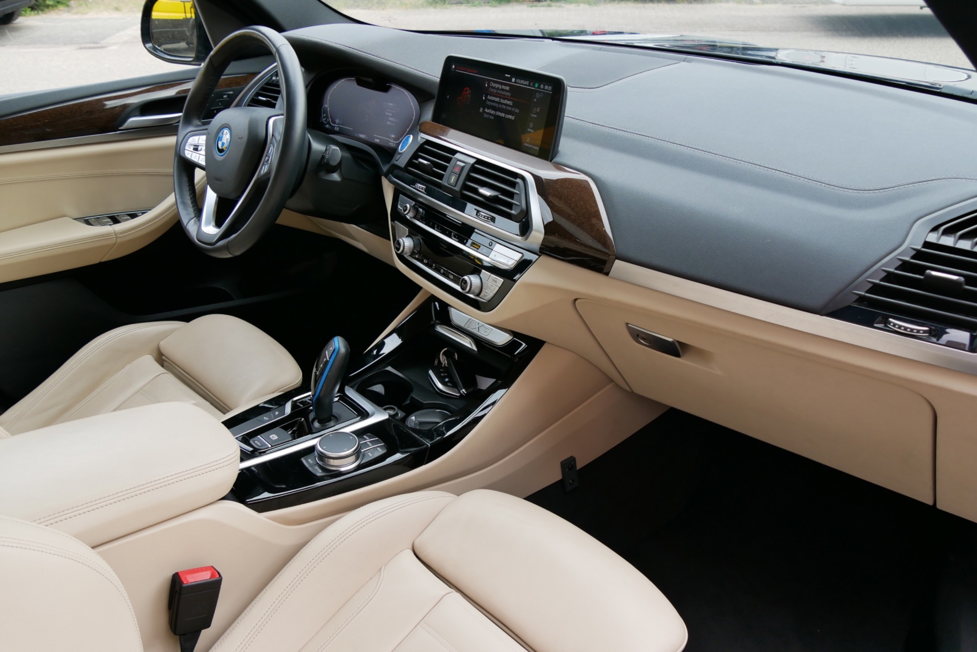 Foto van BMW Ix3