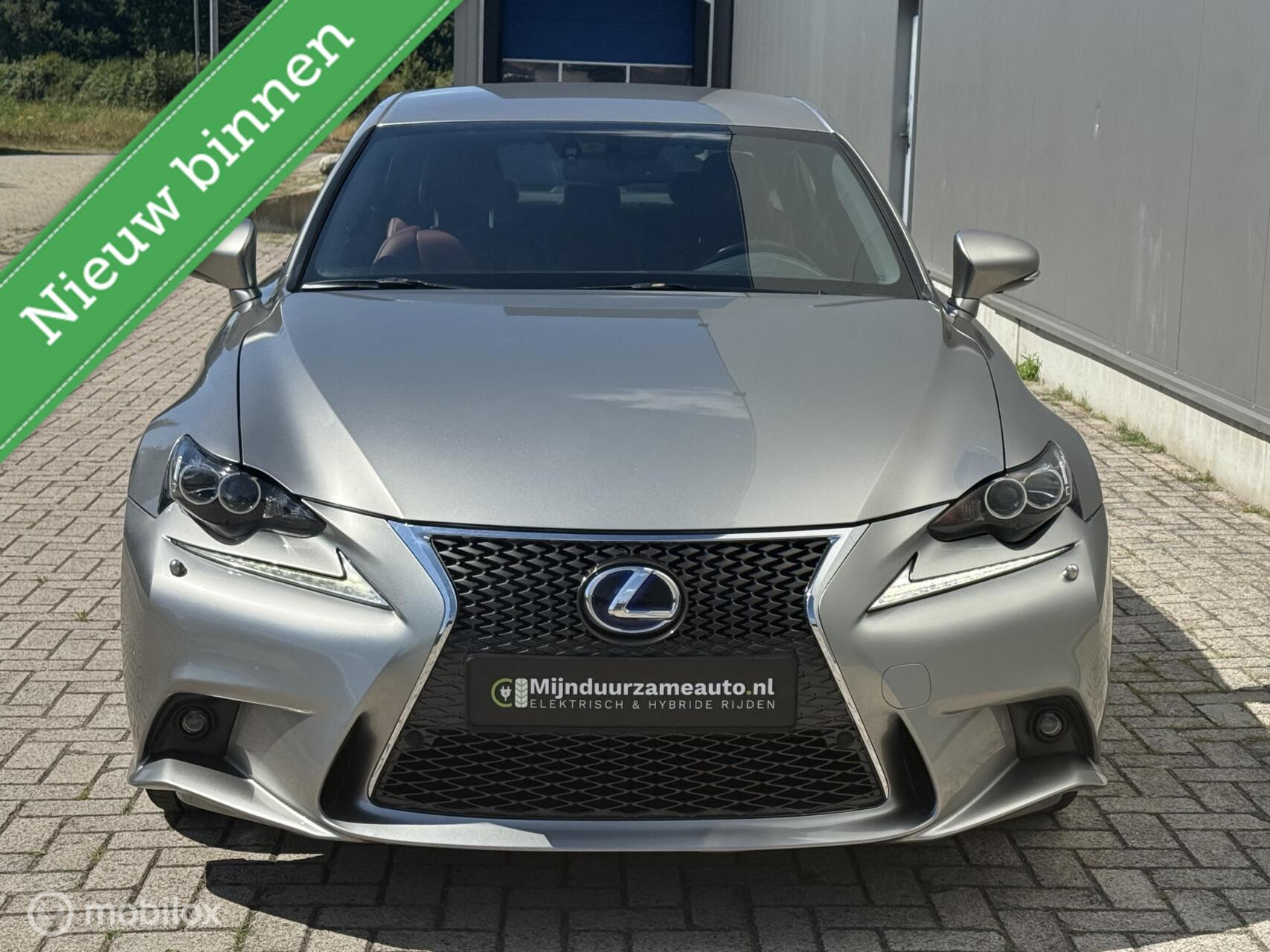 Foto van Lexus Lexus Is300h