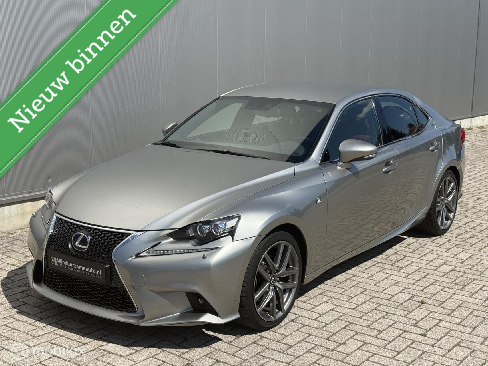 Foto van Lexus Lexus Is300h