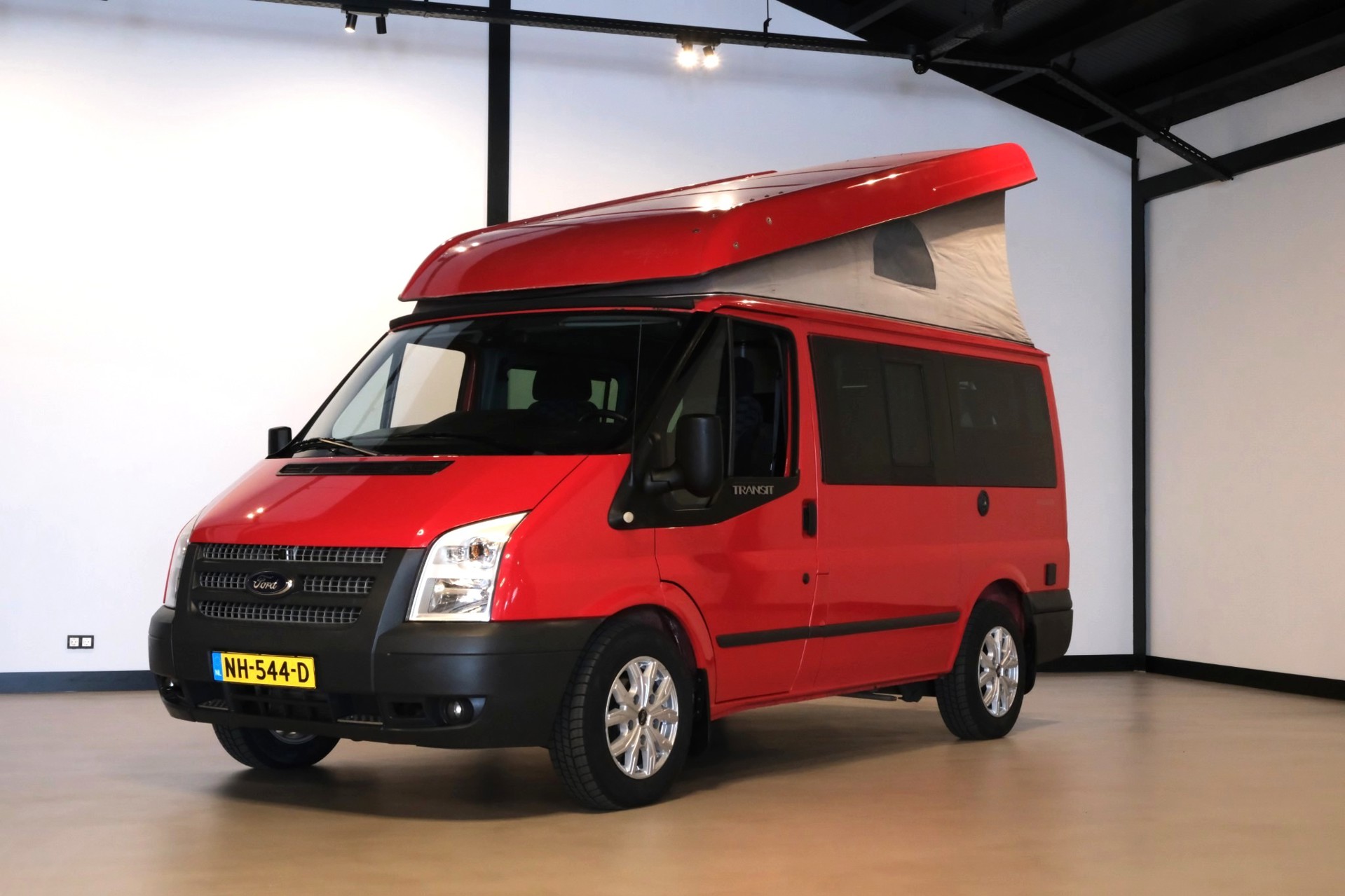 Foto van Ford Transit-nugget