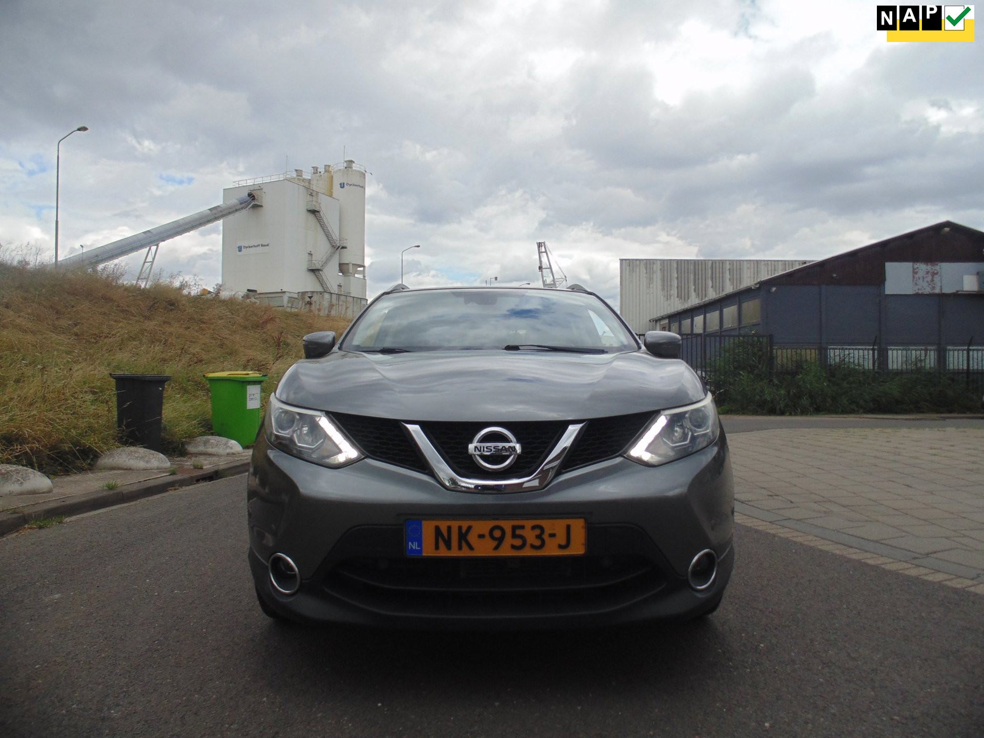 Nissan Qashqai 1.2 Tekna 2017 - voorkant