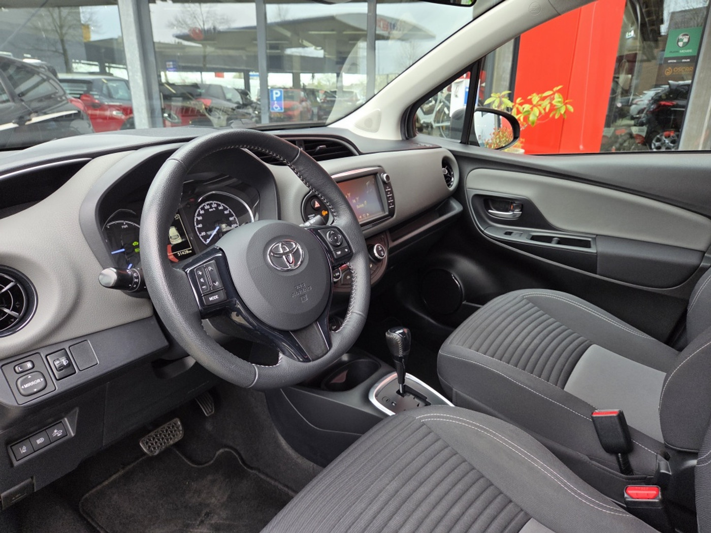 Foto van Toyota Toyota Yaris Hybrid