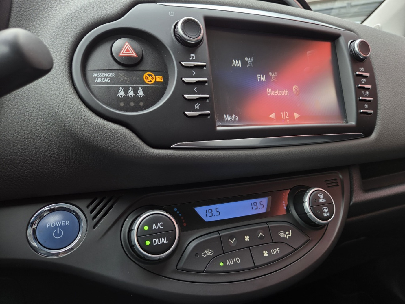 Foto van Toyota Toyota Yaris Hybrid
