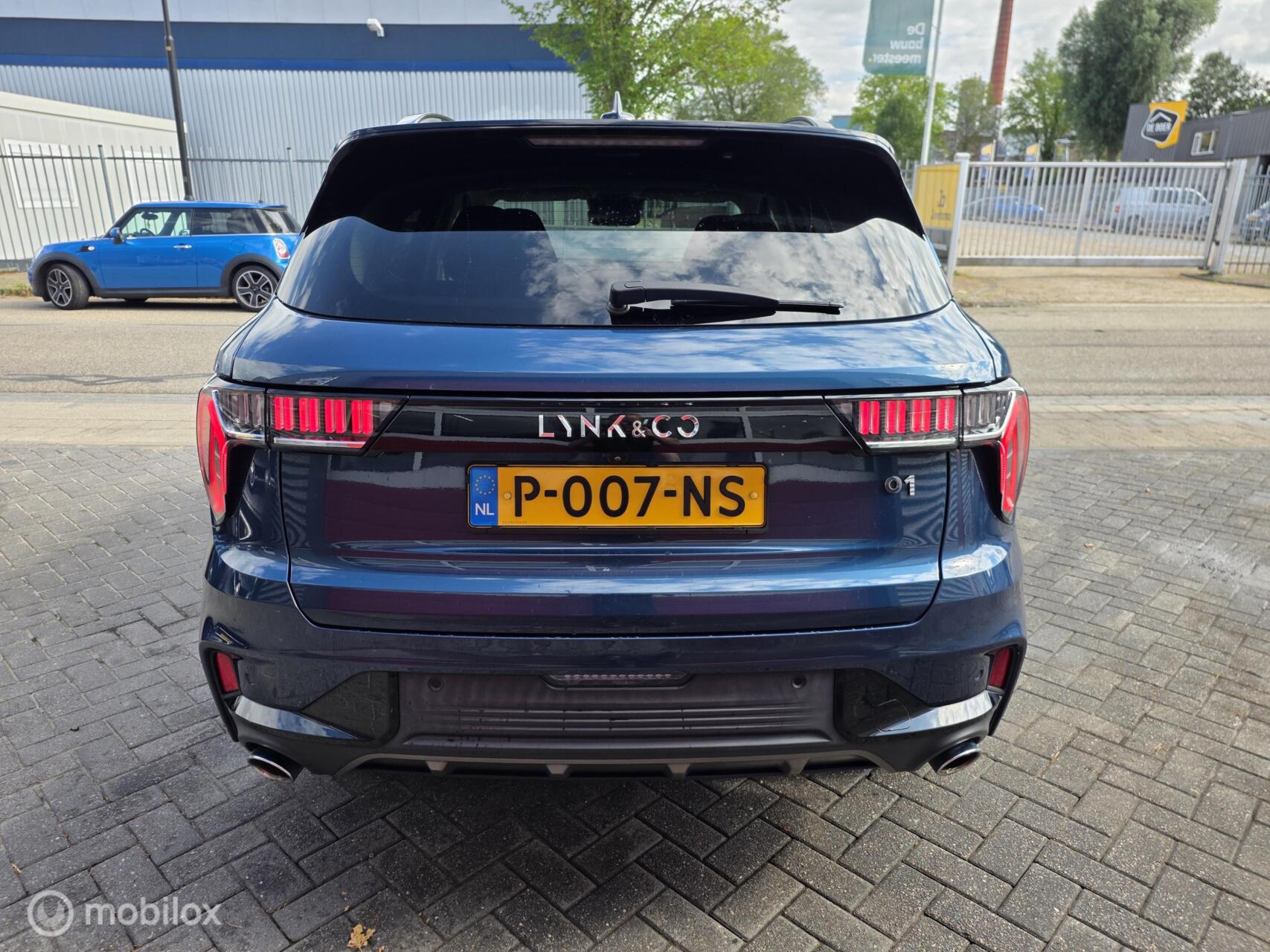 Foto van Lynk&co LYNK & Co 01