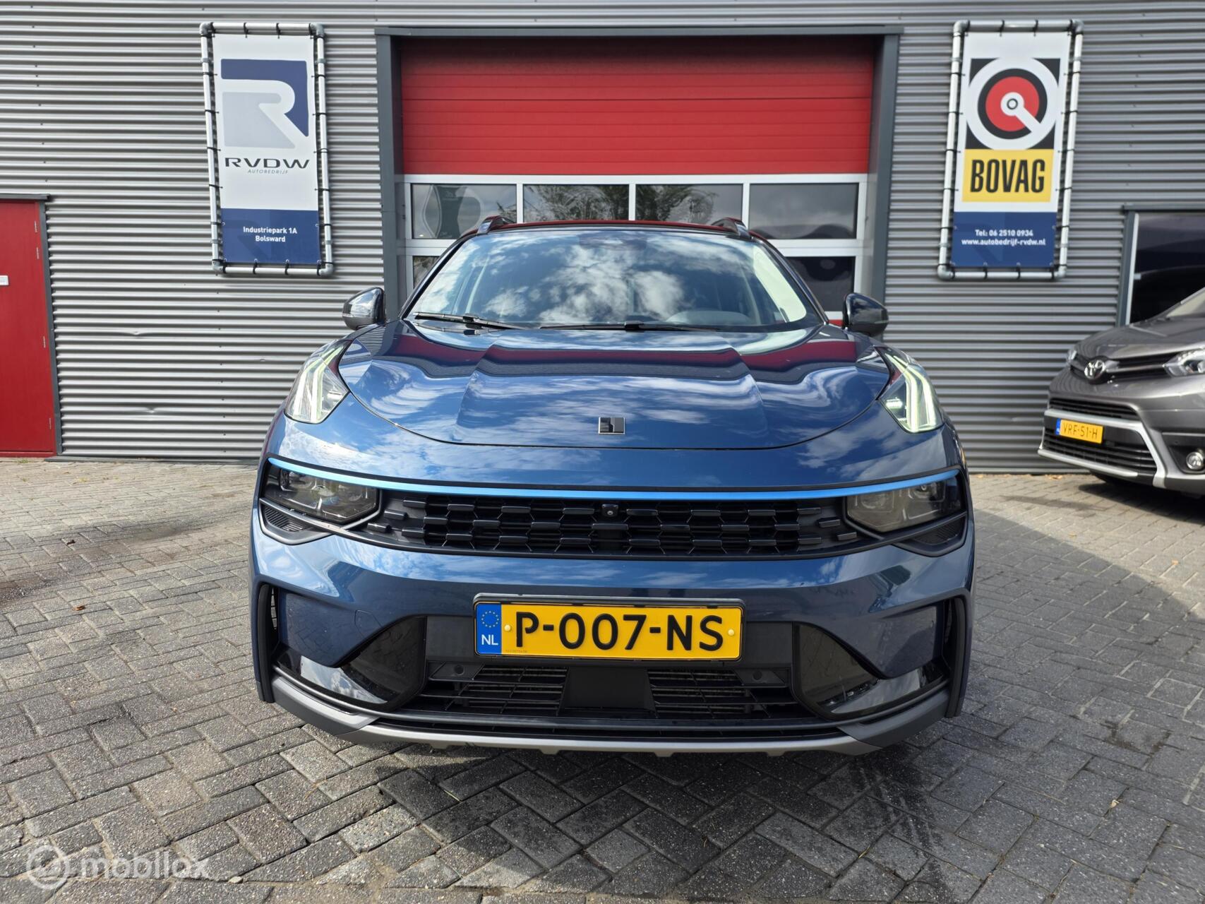 Foto van Lynk&co LYNK & Co 01