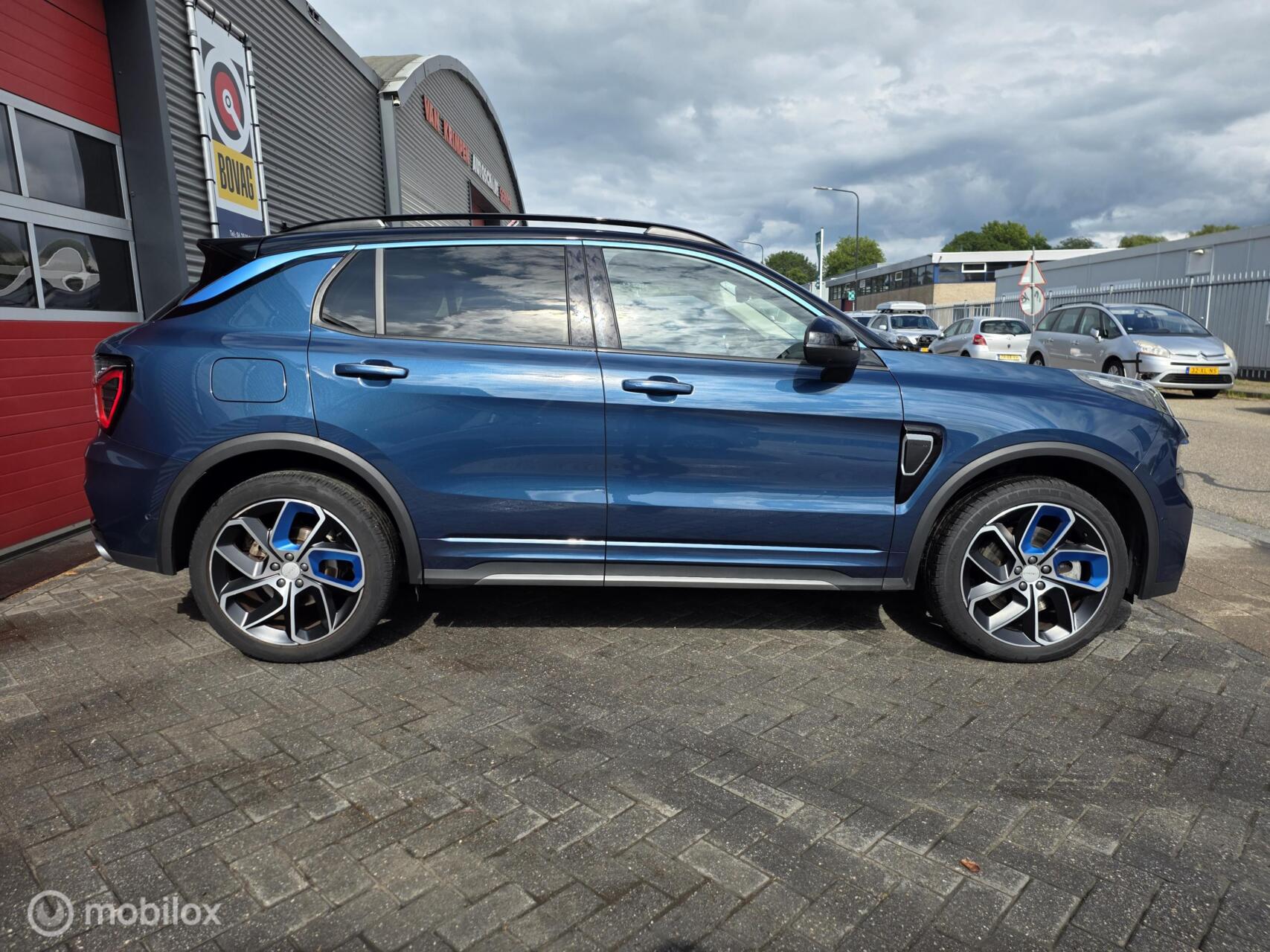 Foto van Lynk&co LYNK & Co 01