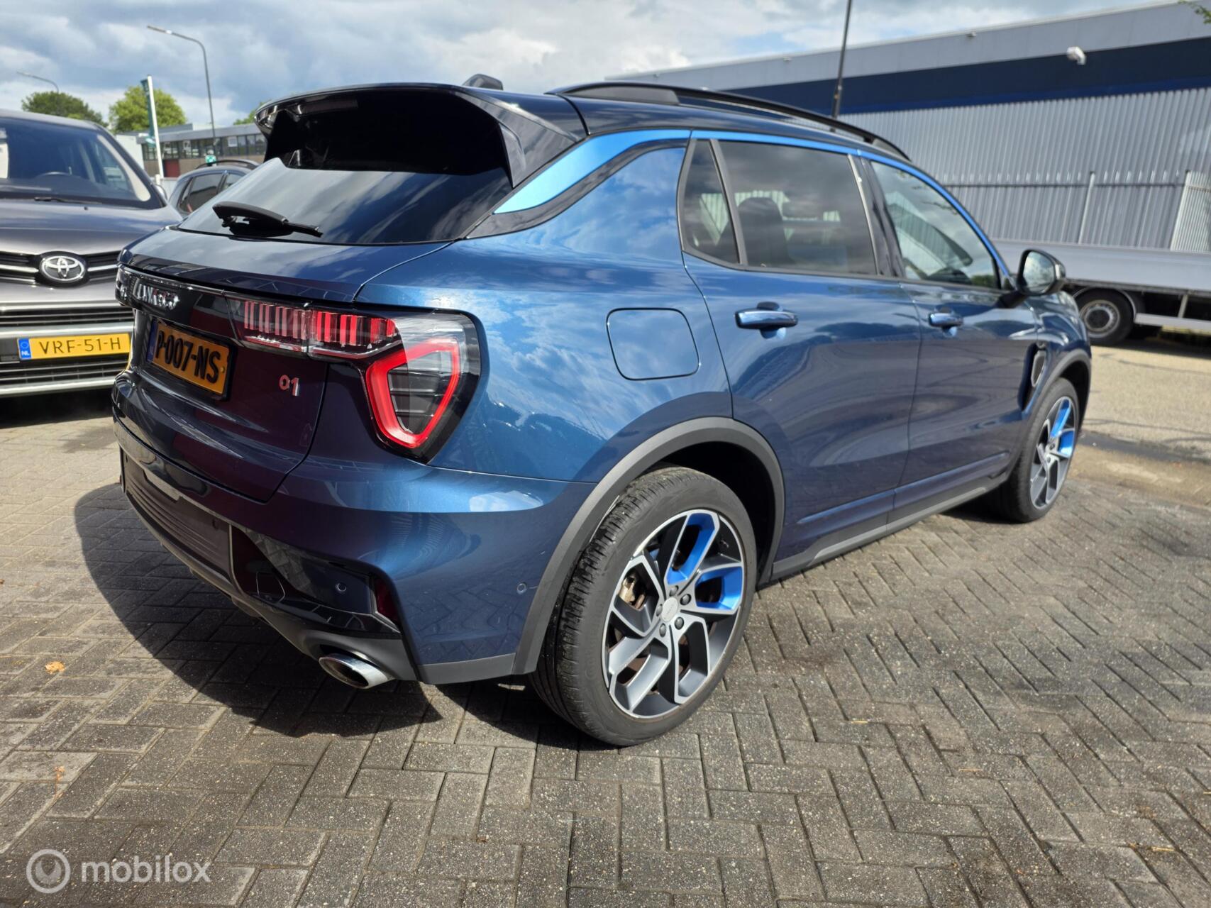 Foto van Lynk&co LYNK & Co 01