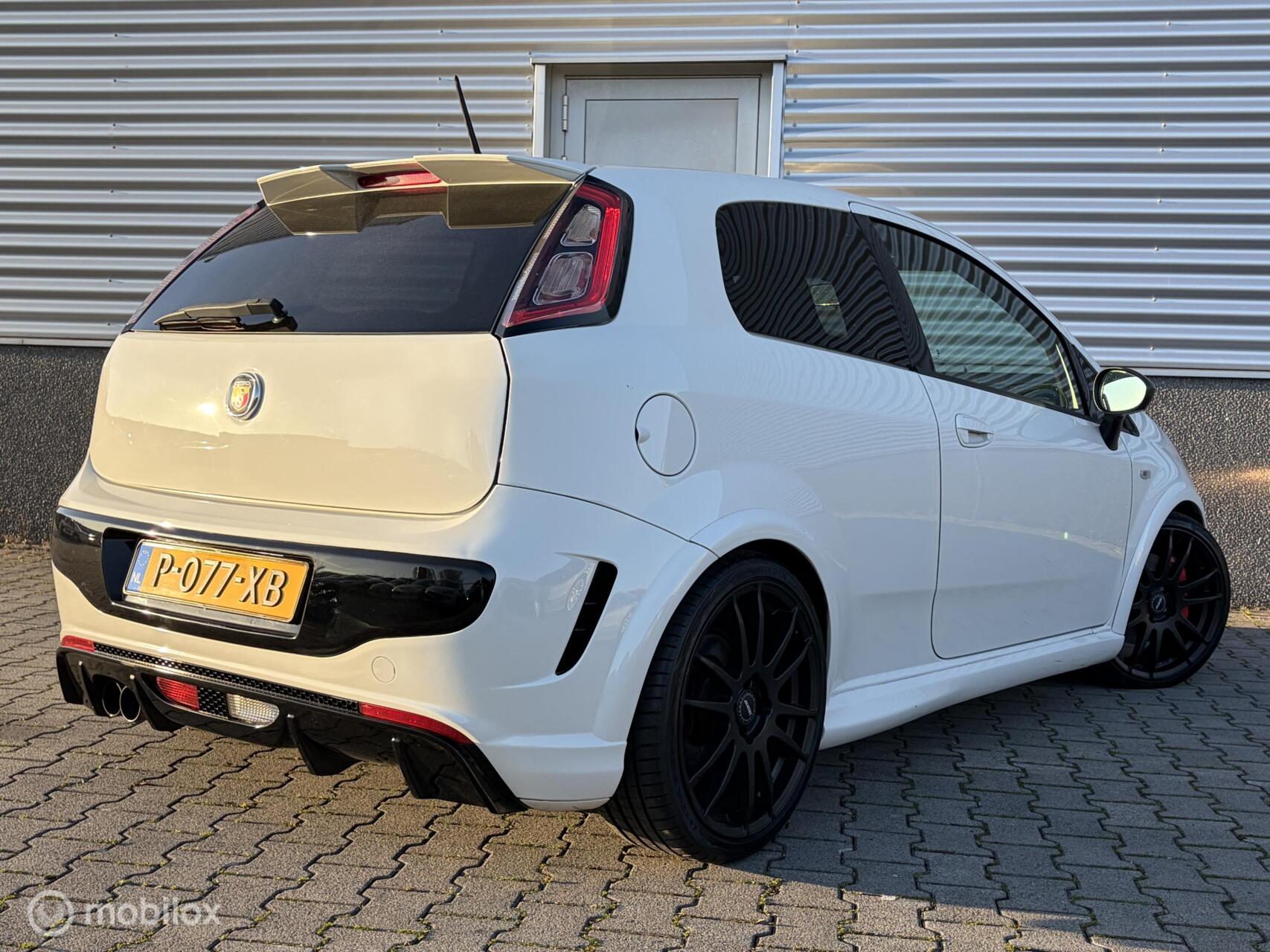 Foto van Fiat Punto Abarth