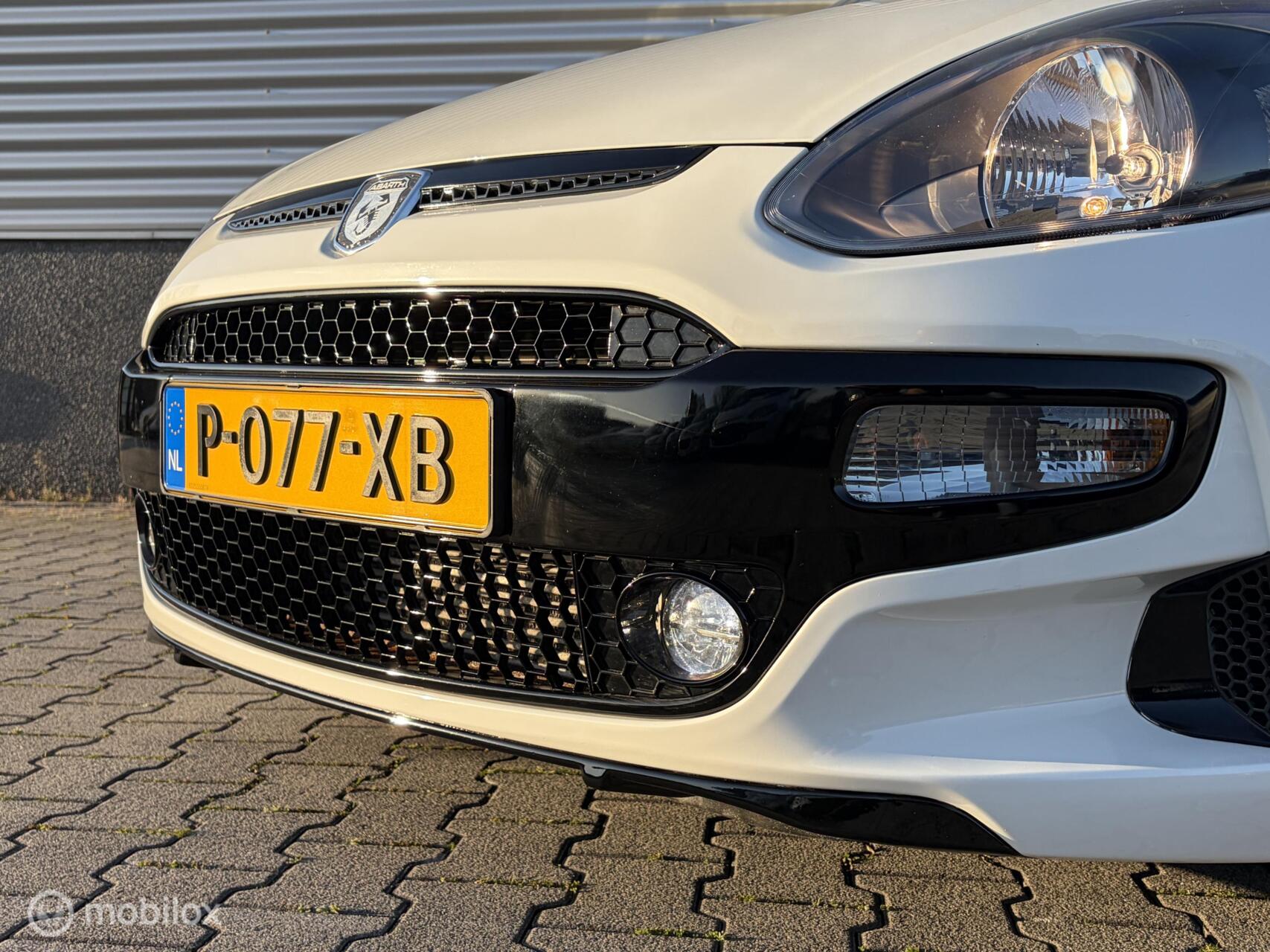 Foto van Fiat Punto Abarth