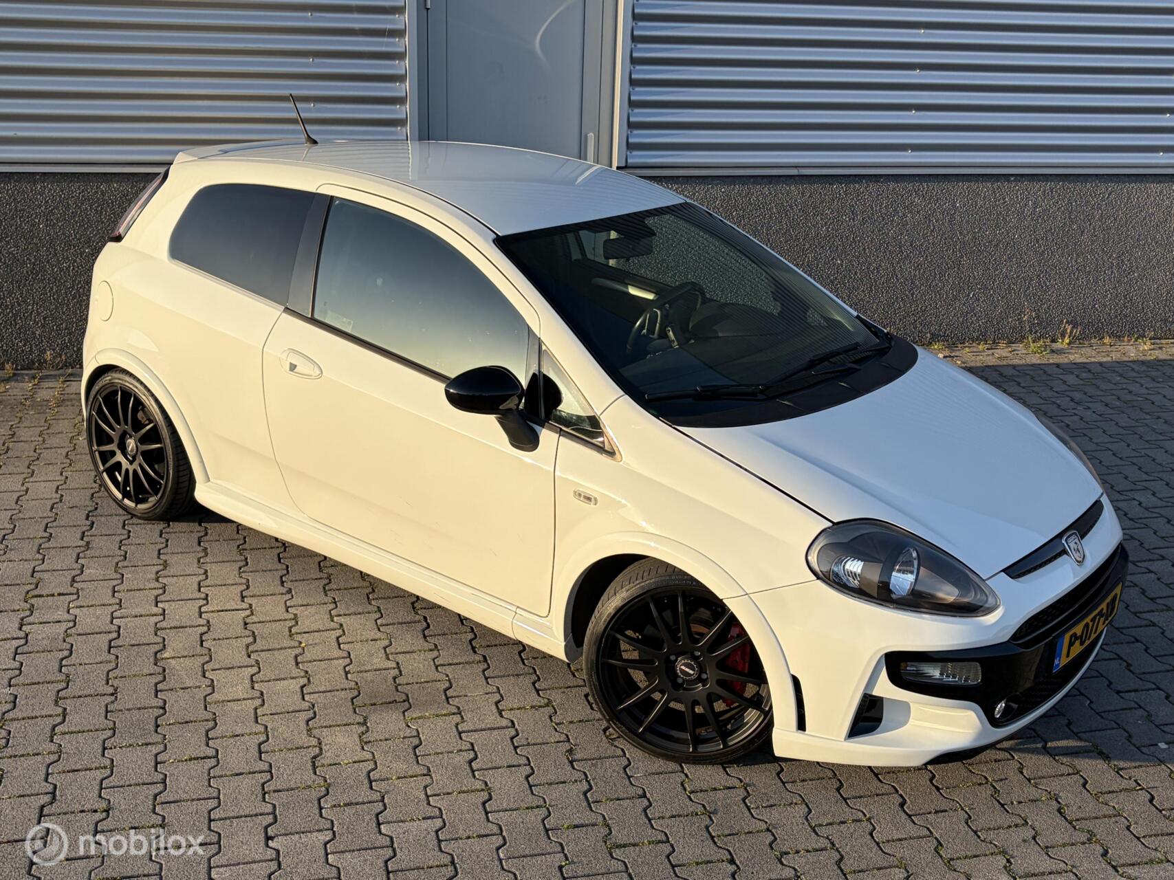 Foto van Fiat Punto Abarth