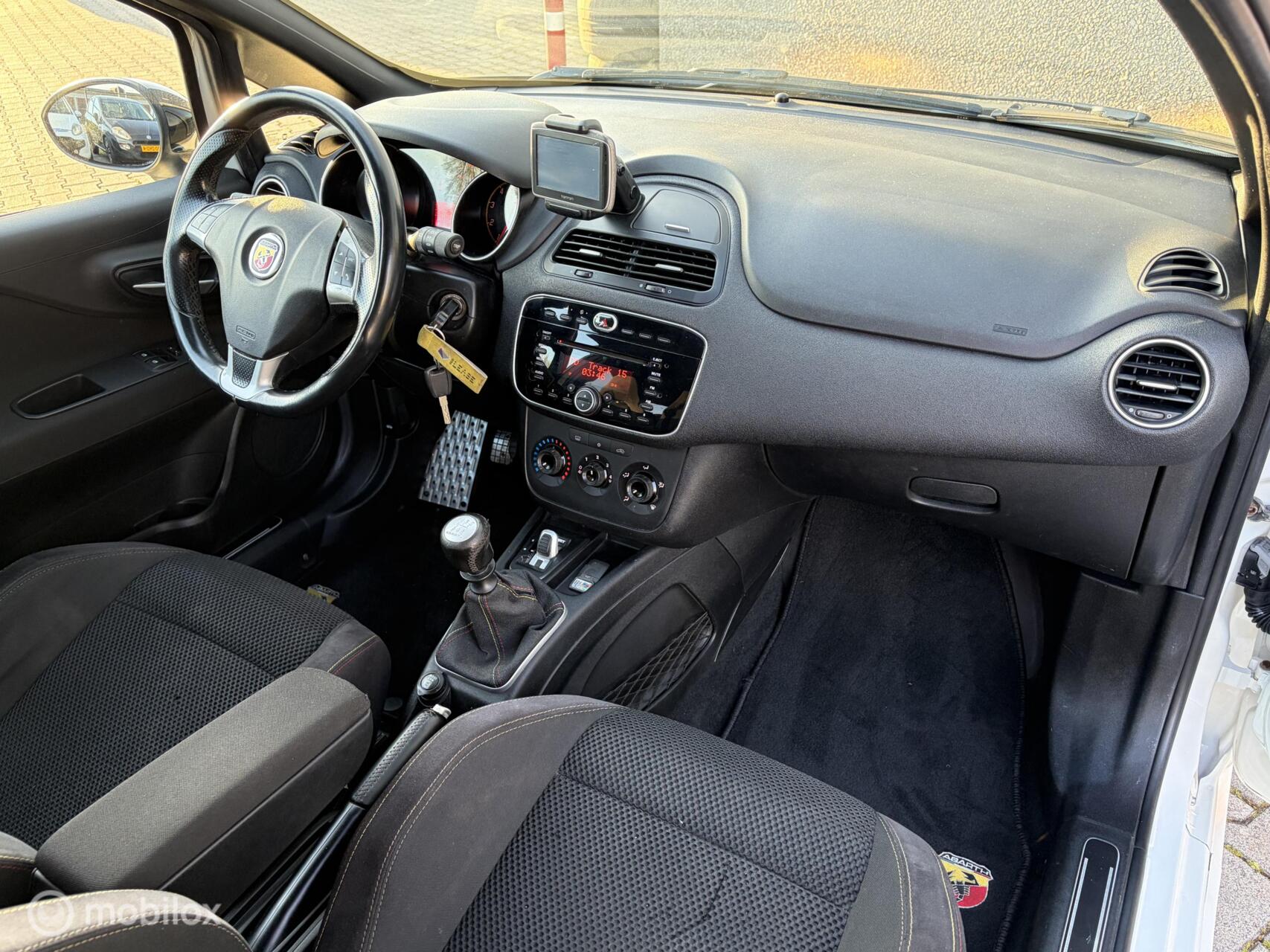 Foto van Fiat Punto Abarth