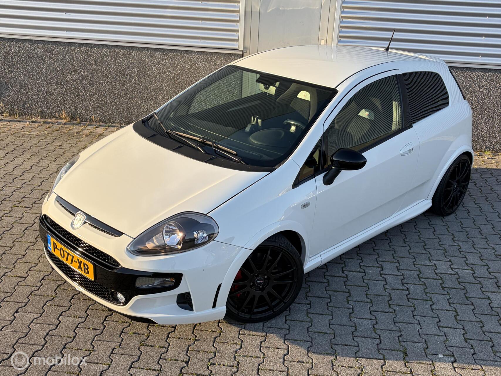 Foto van Fiat Punto Abarth
