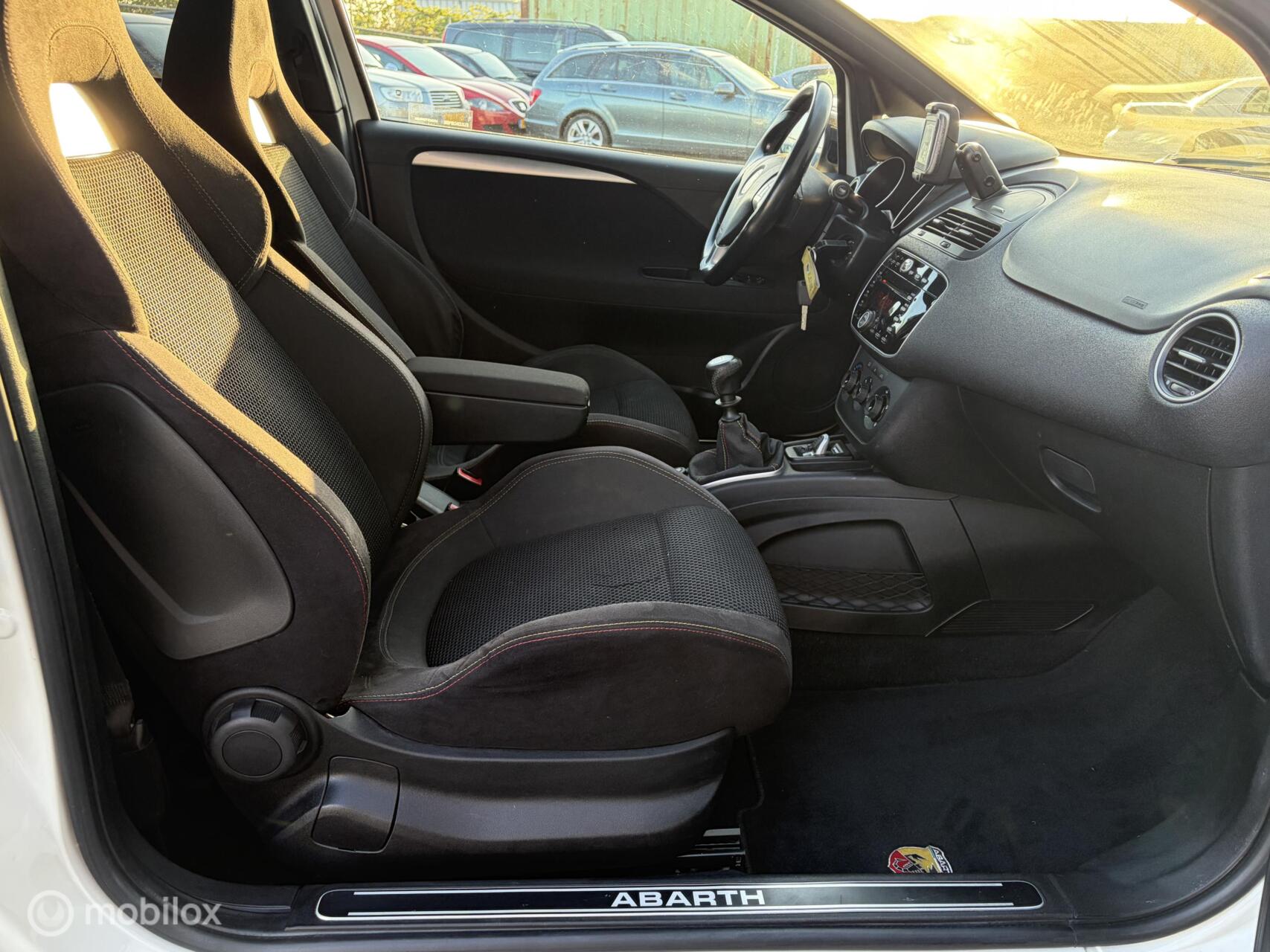 Foto van Fiat Punto Abarth
