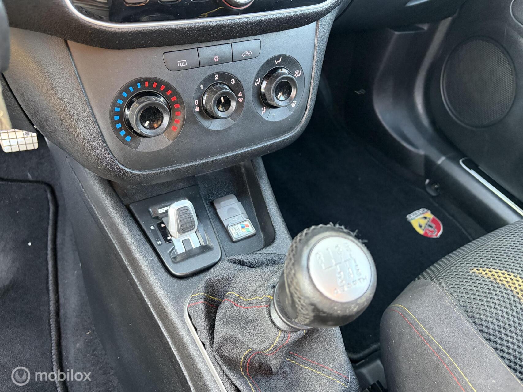 Foto van Fiat Punto Abarth
