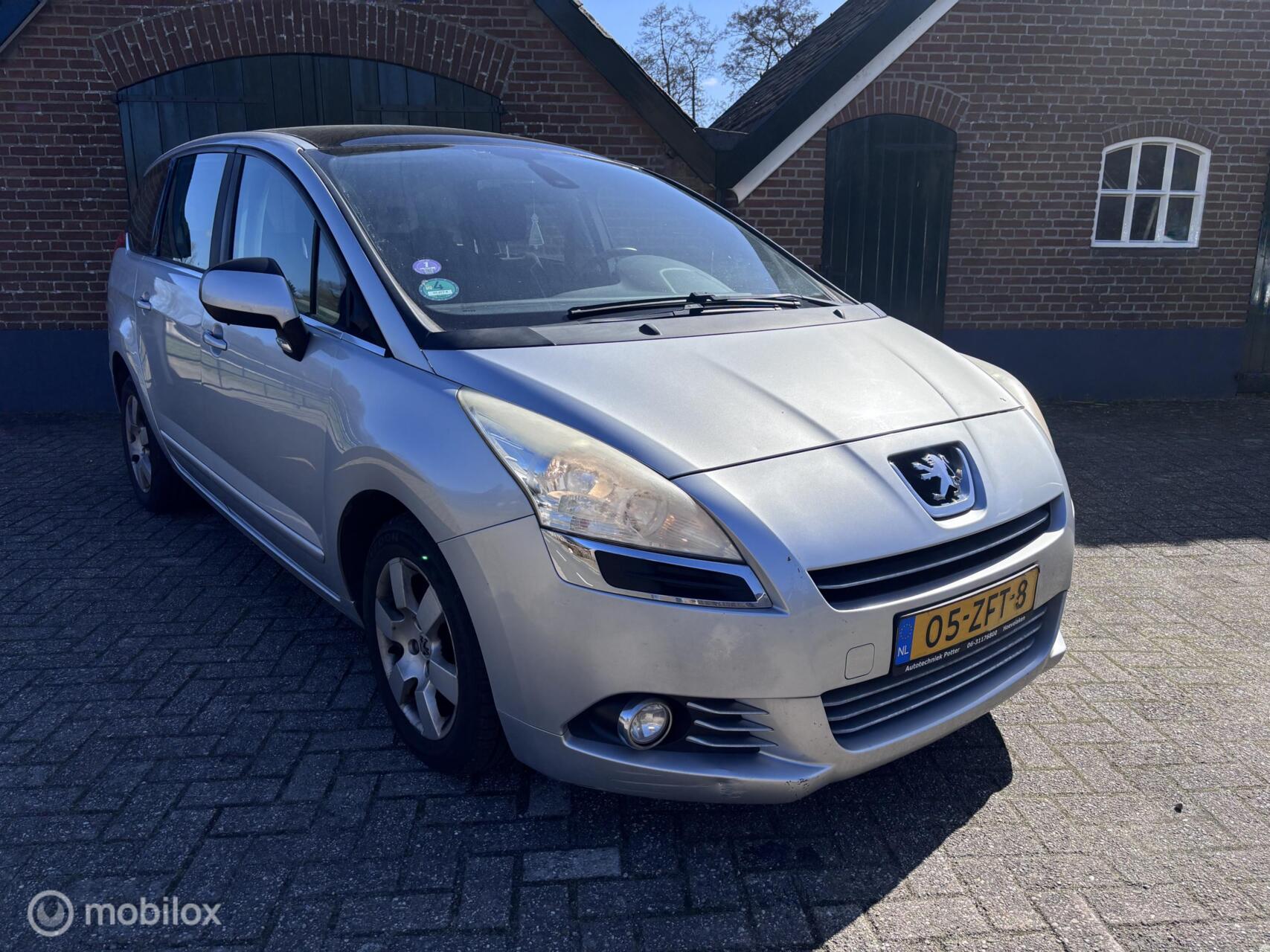 Foto van Peugeot 5008