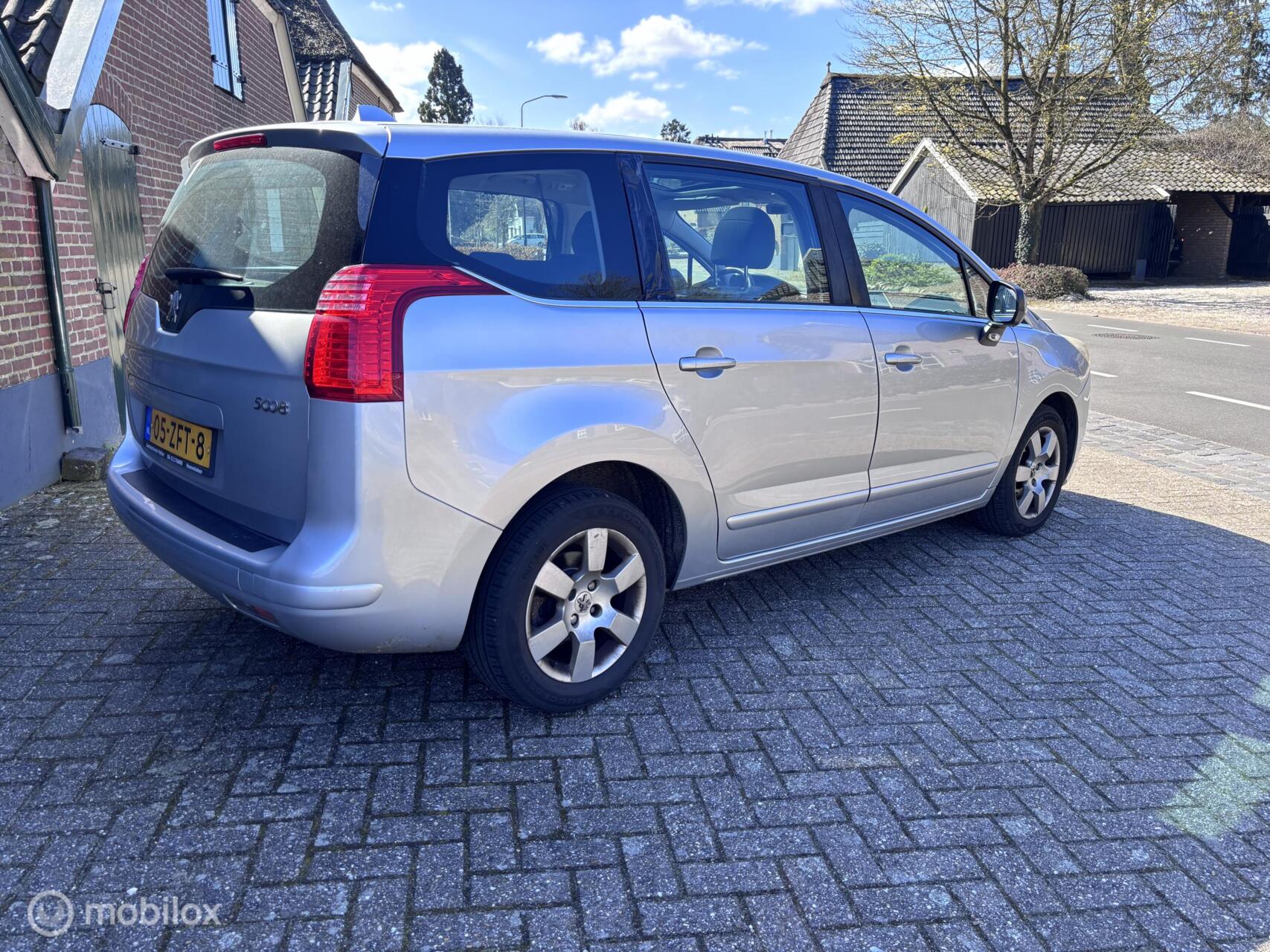 Foto van Peugeot 5008