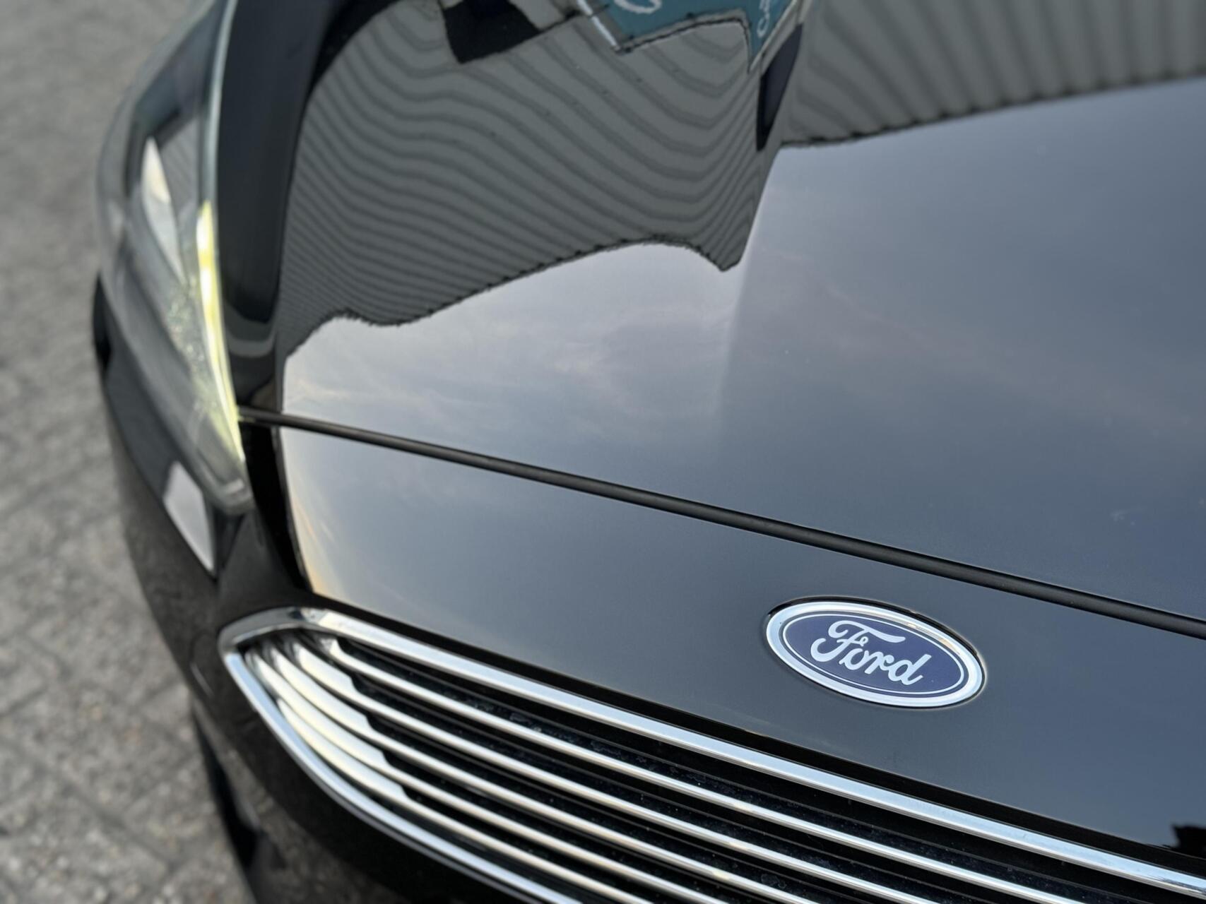 Ford Focus 1.0 Titanium Schuifdak / Navj 2016 - voorkant