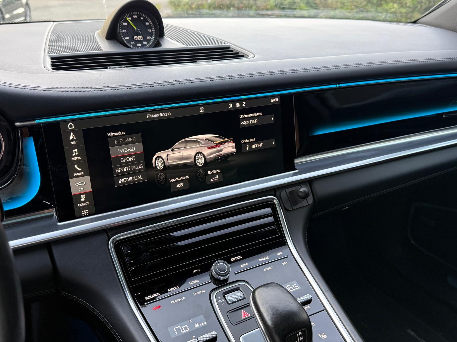 Foto van Porsche Panamera 4 E-hybrid