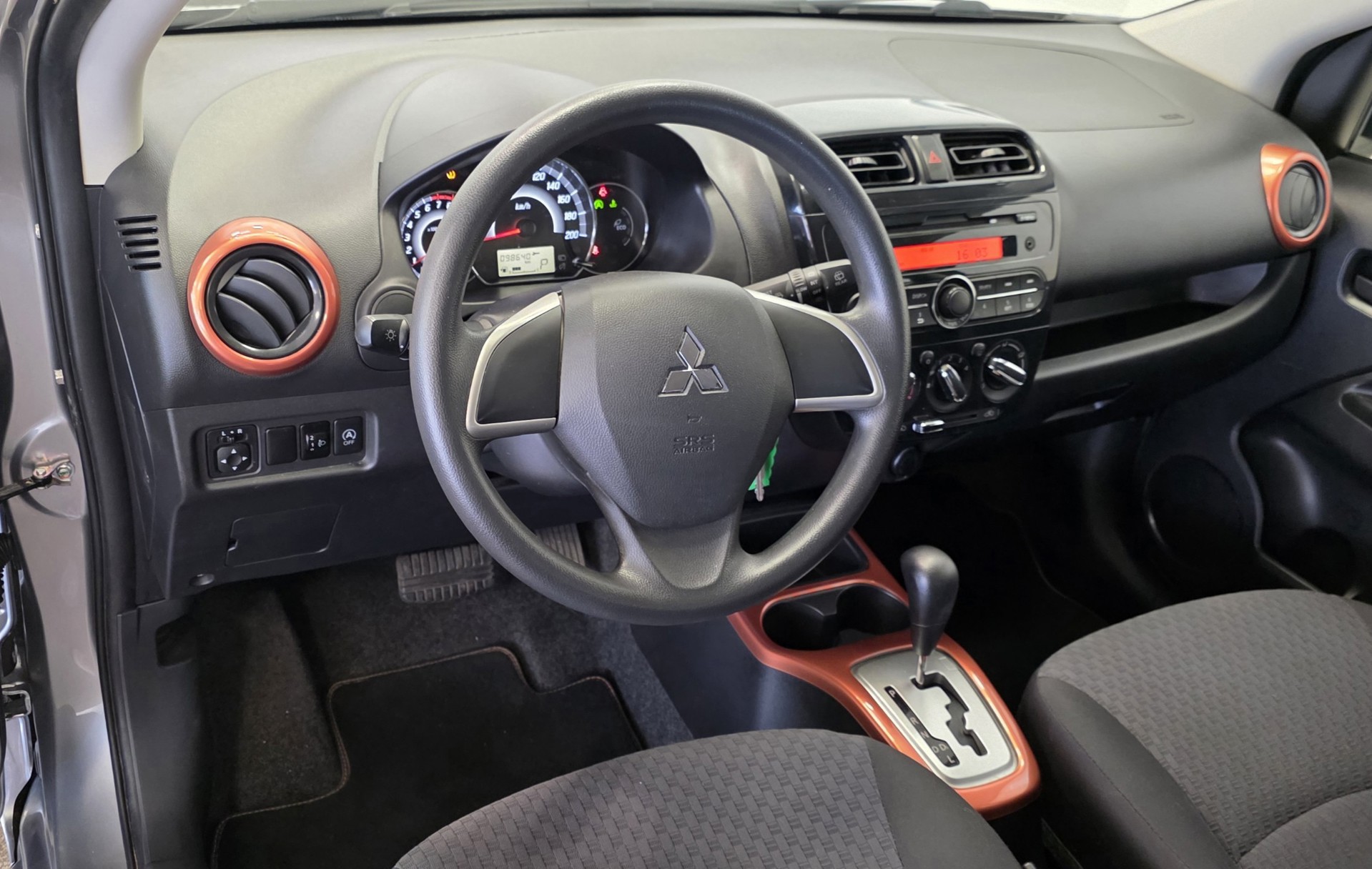 Foto van Mitsubishi Mitsubishi Space Star
