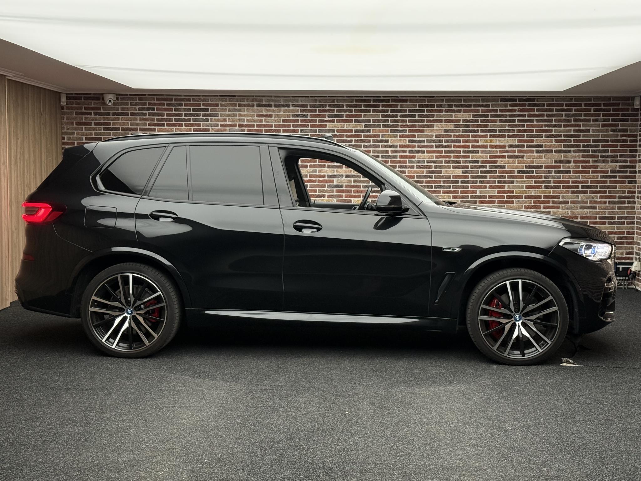 Foto van BMW X5 Xdrive45e